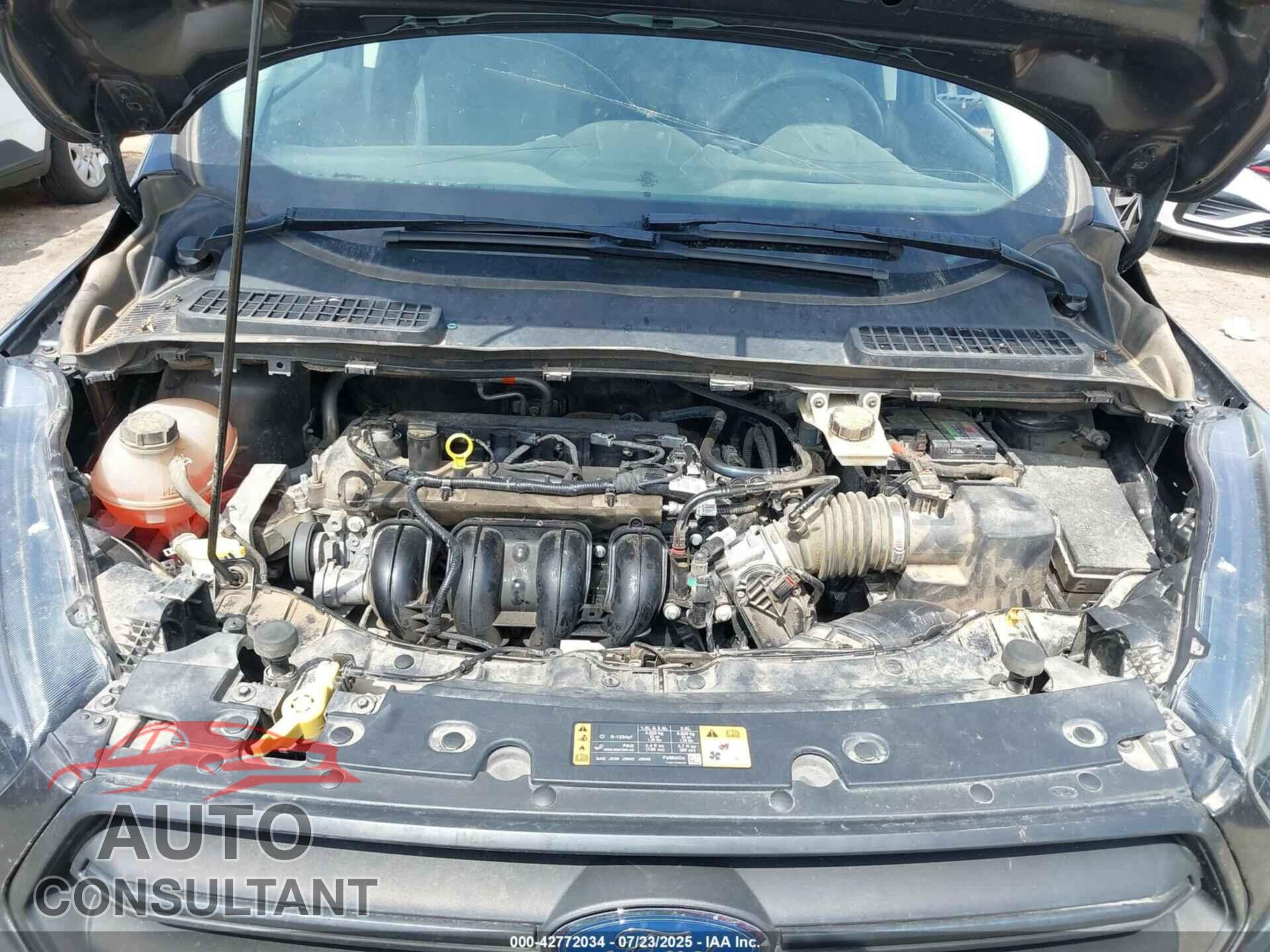 FORD ESCAPE 2018 - 1FMCU0F76JUD43679