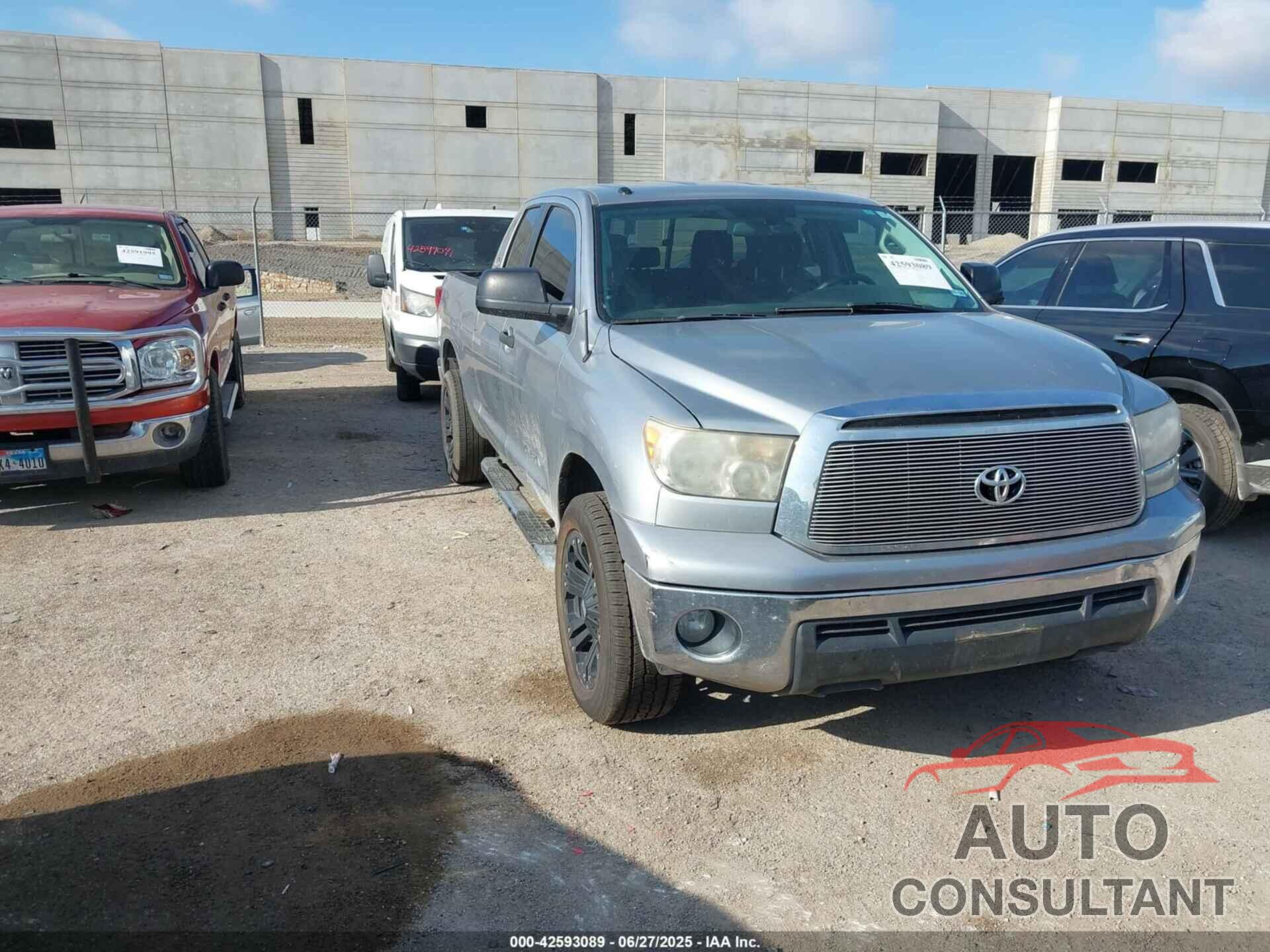 TOYOTA TUNDRA 2013 - 5TFRM5F14DX067643