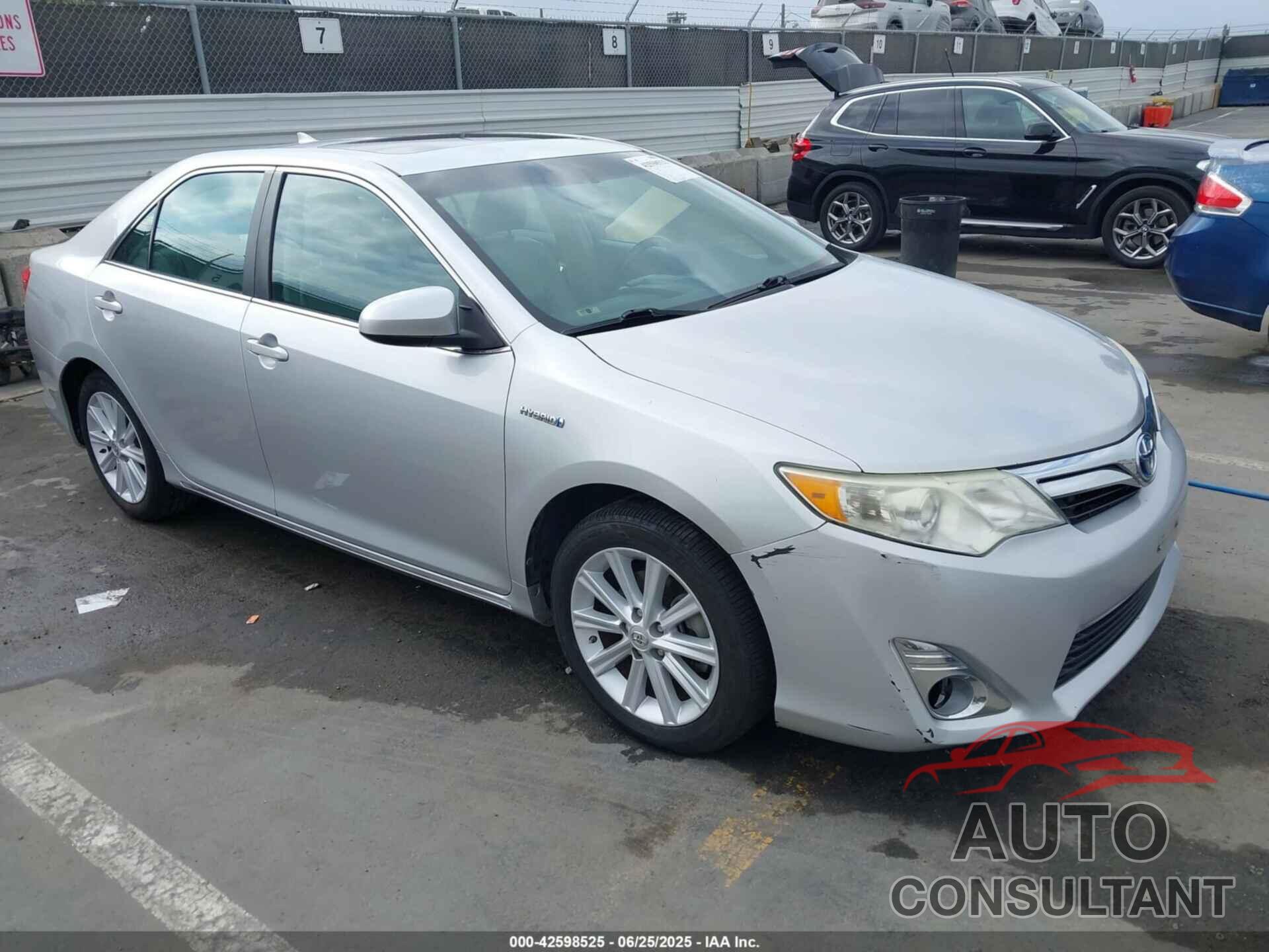 TOYOTA CAMRY HYBRID 2014 - 4T1BD1FK8EU098475