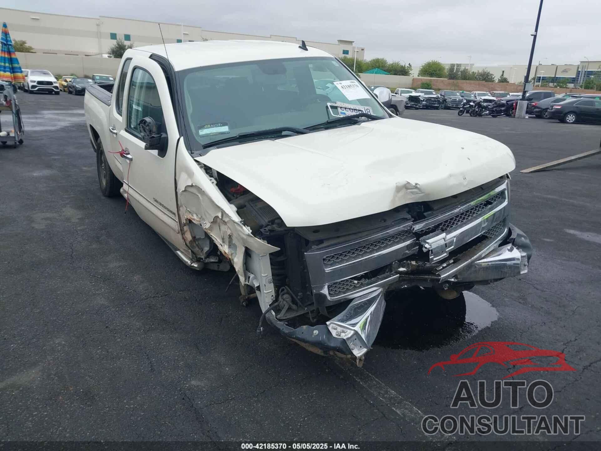 CHEVROLET SILVERADO 1500 2013 - 3GCPCSE03DG137901