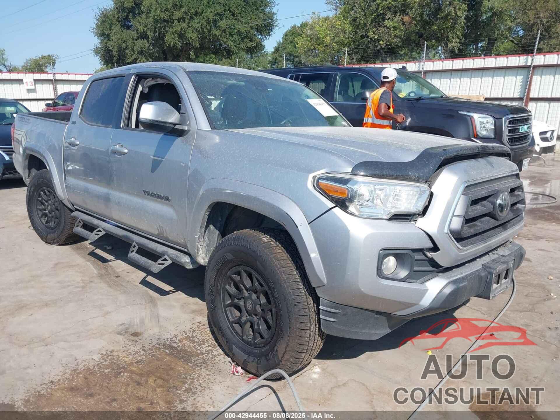 TOYOTA TACOMA 2021 - 5TFAZ5CN9MX095895