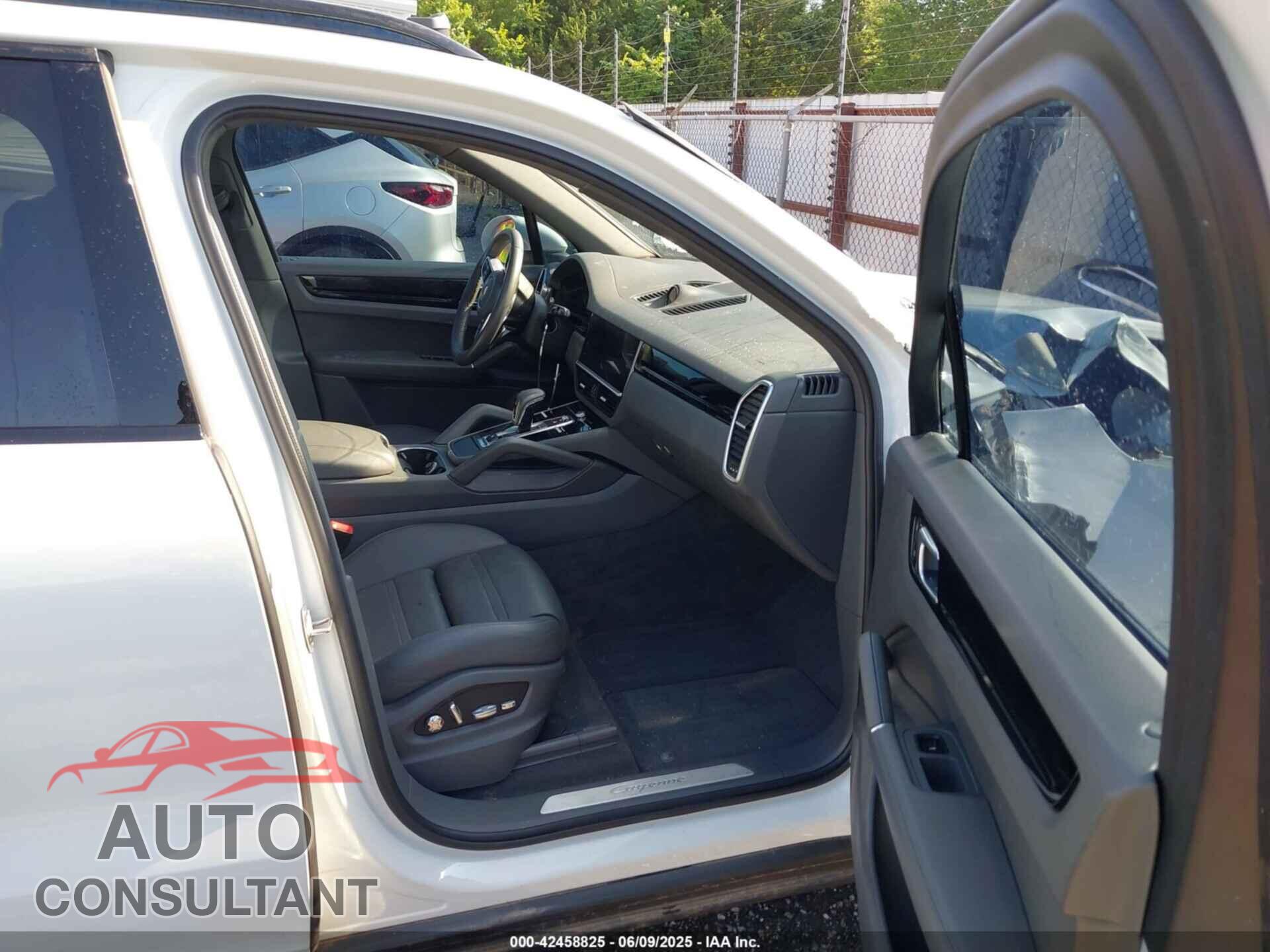 PORSCHE CAYENNE 2021 - WP1AA2AYXMDA09268