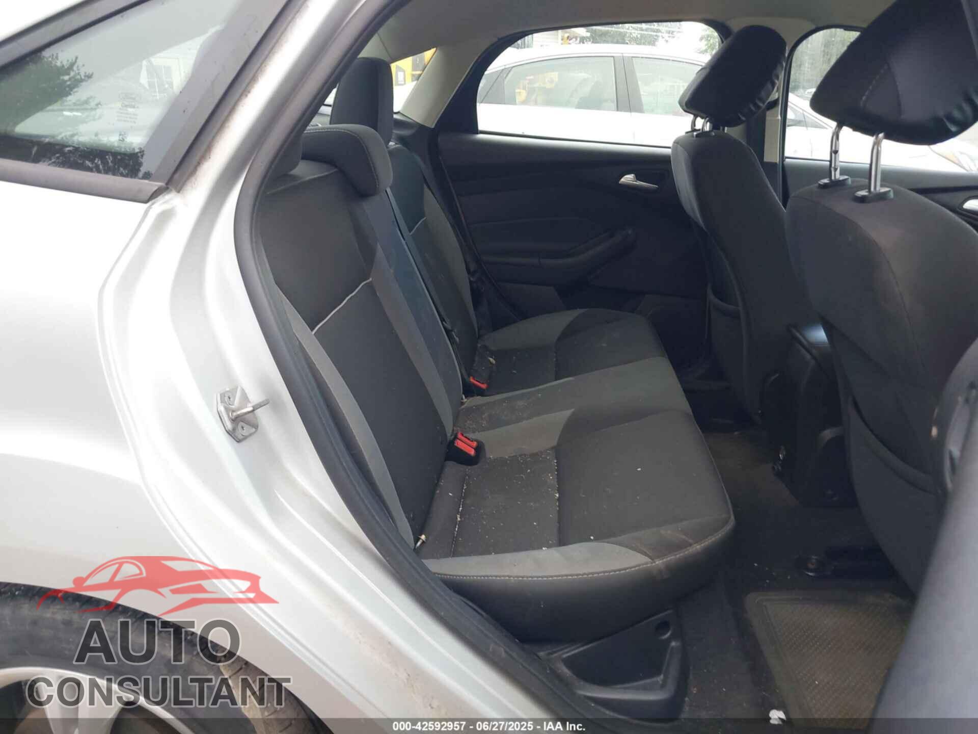 FORD FOCUS 2014 - 1FADP3F23EL280502