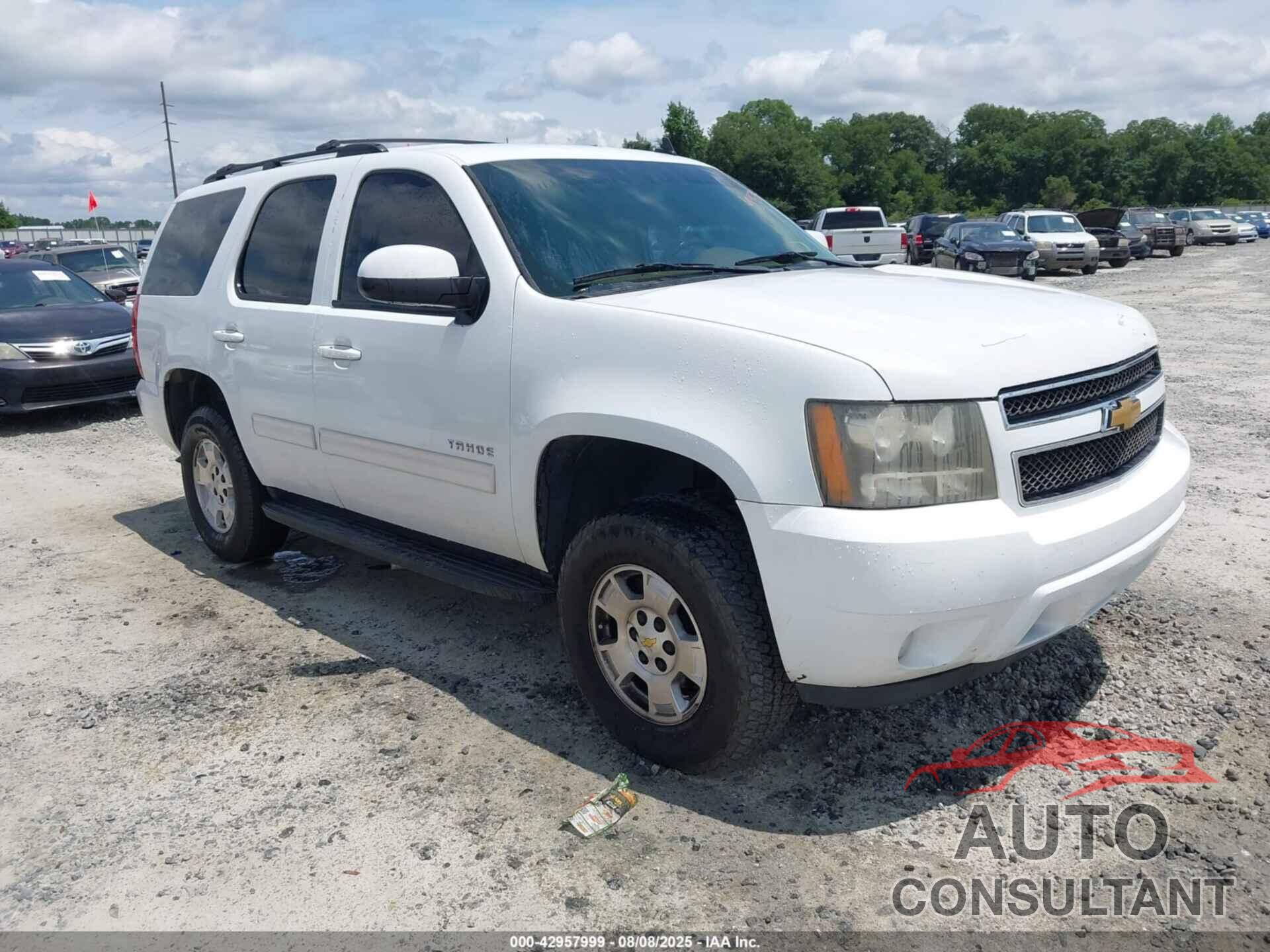 CHEVROLET TAHOE 2011 - 1GNSCAE0XBR218497