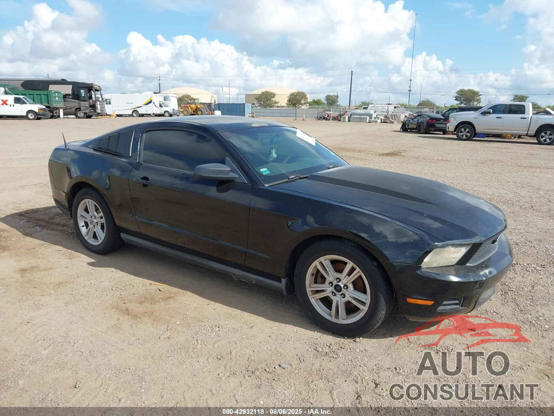 FORD MUSTANG 2011 - 1ZVBP8AM2B5128814