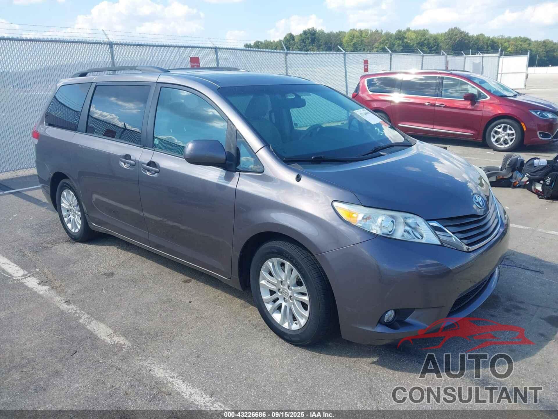 TOYOTA SIENNA 2011 - 5TDYK3DC1BS030854