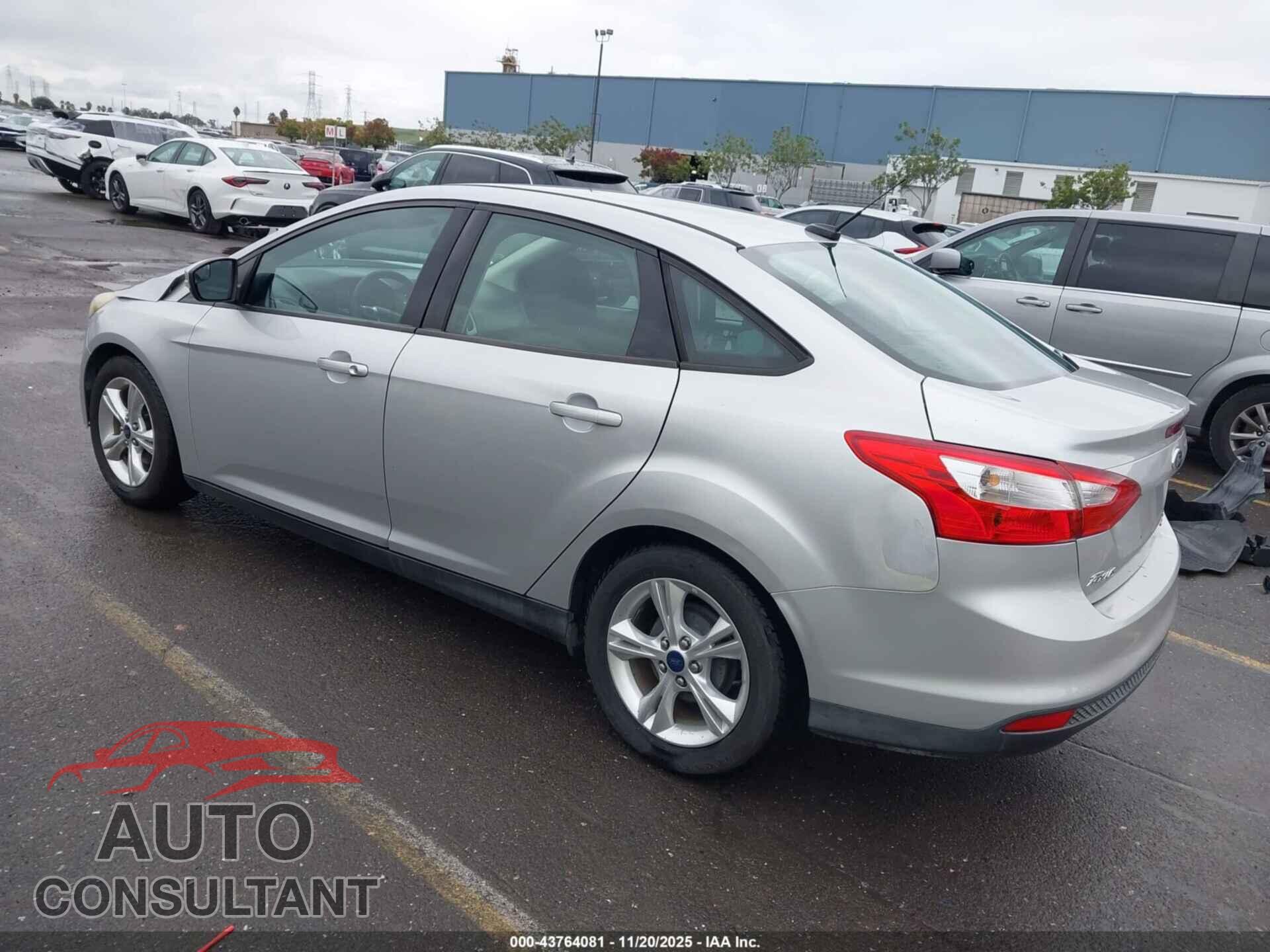 FORD FOCUS 2014 - 1FADP3F20EL278075