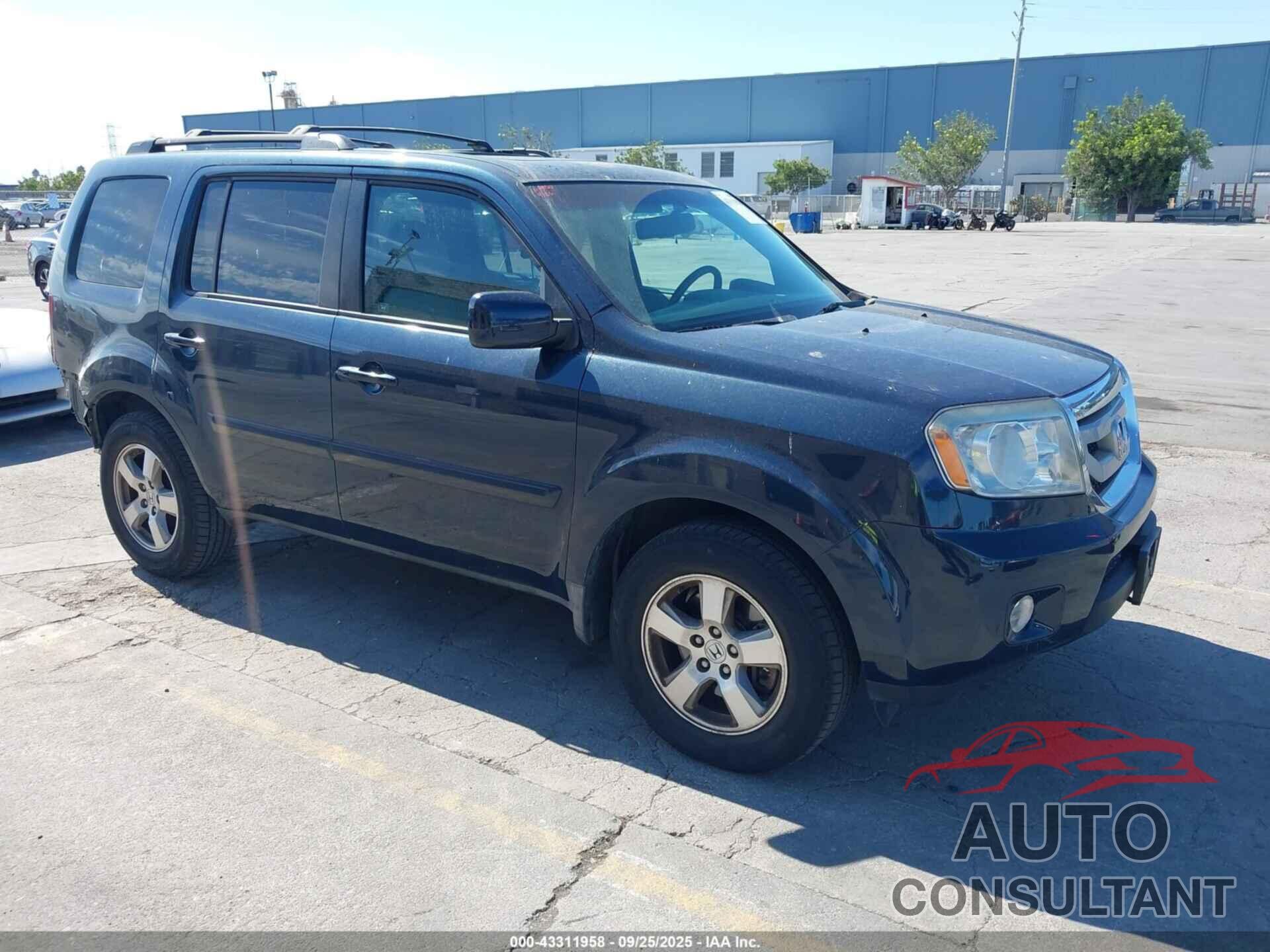 HONDA PILOT 2010 - 5FNYF4H52AB030130