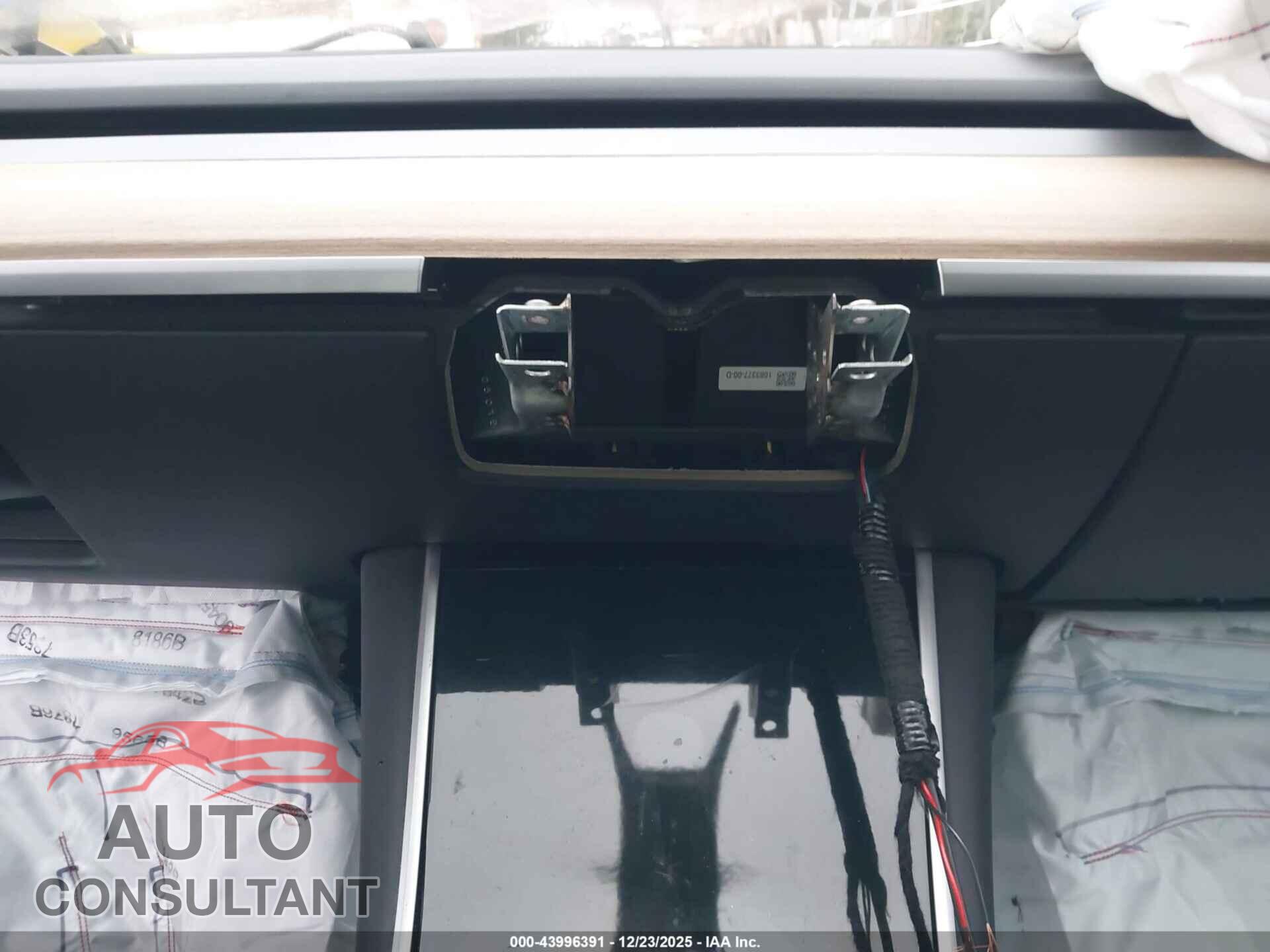 TESLA MODEL 3 2019 - 5YJ3E1EA2KF299534