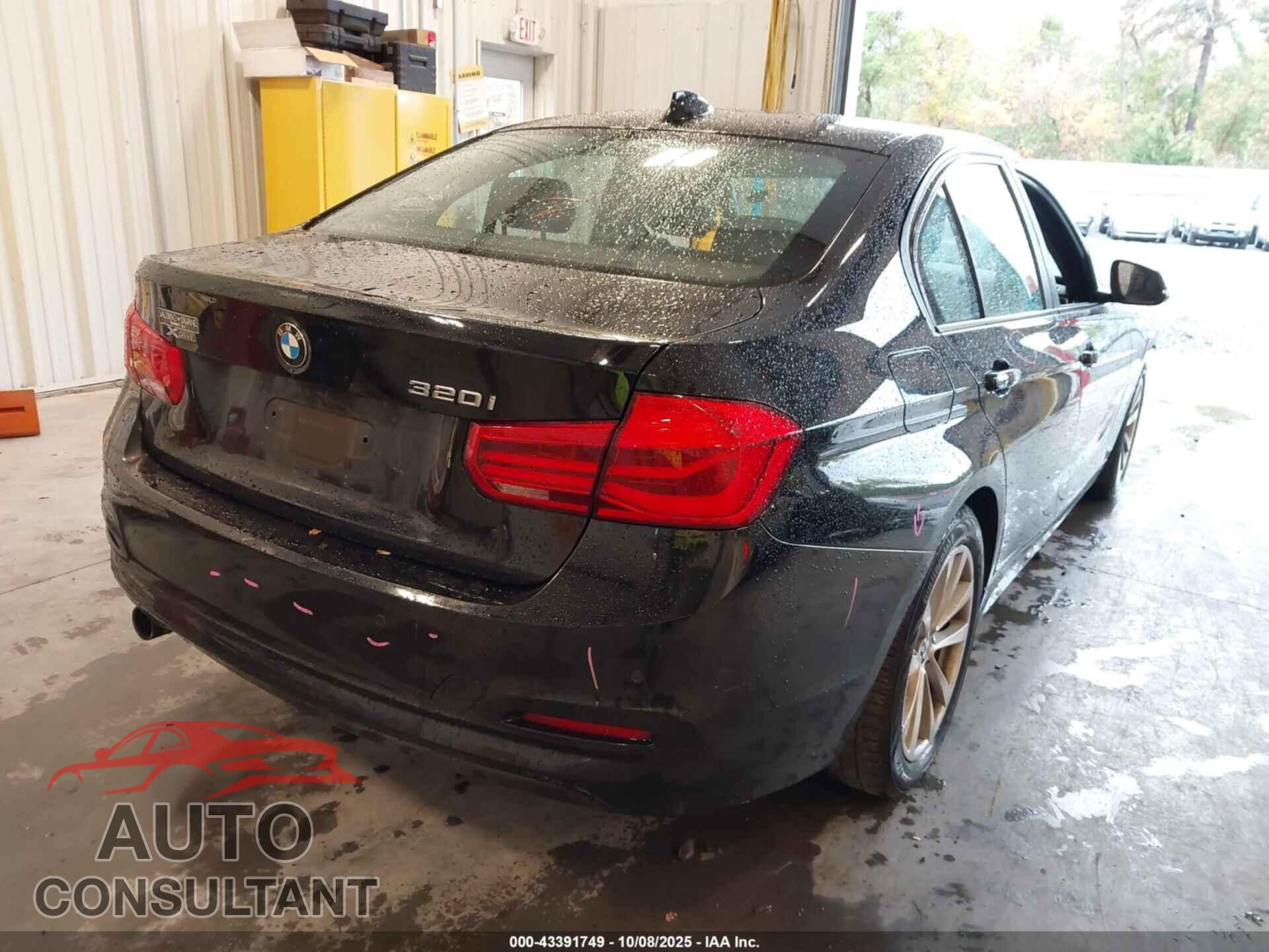 BMW 320I 2016 - WBA8E5G53GNU20865