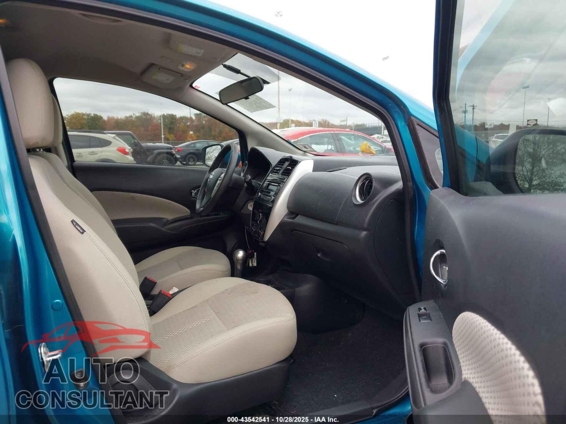 NISSAN VERSA NOTE 2015 - 3N1CE2CP3FL370506