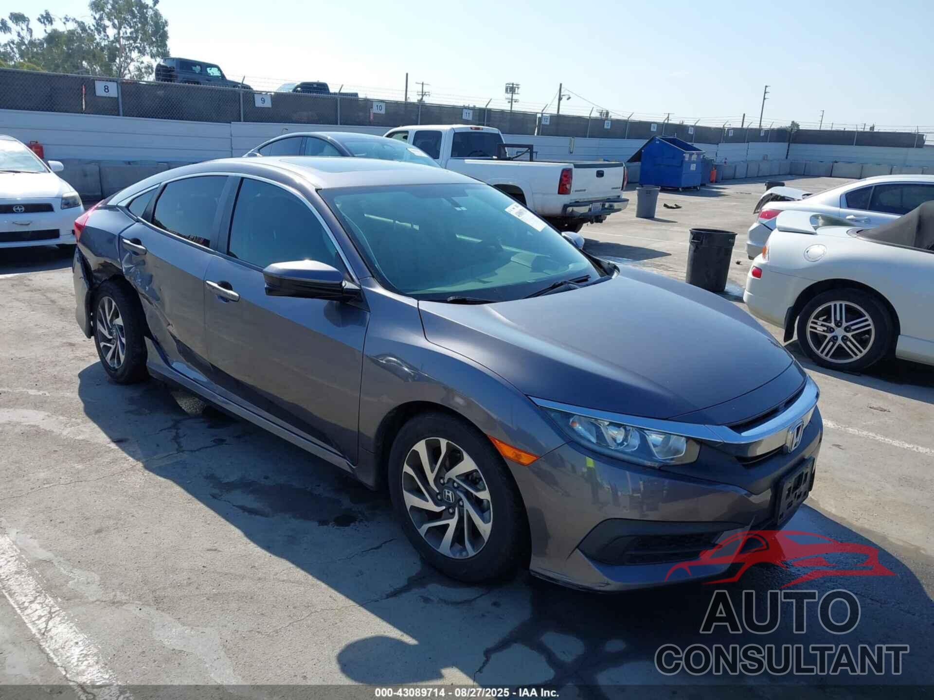 HONDA CIVIC 2018 - 2HGFC2F79JH503834