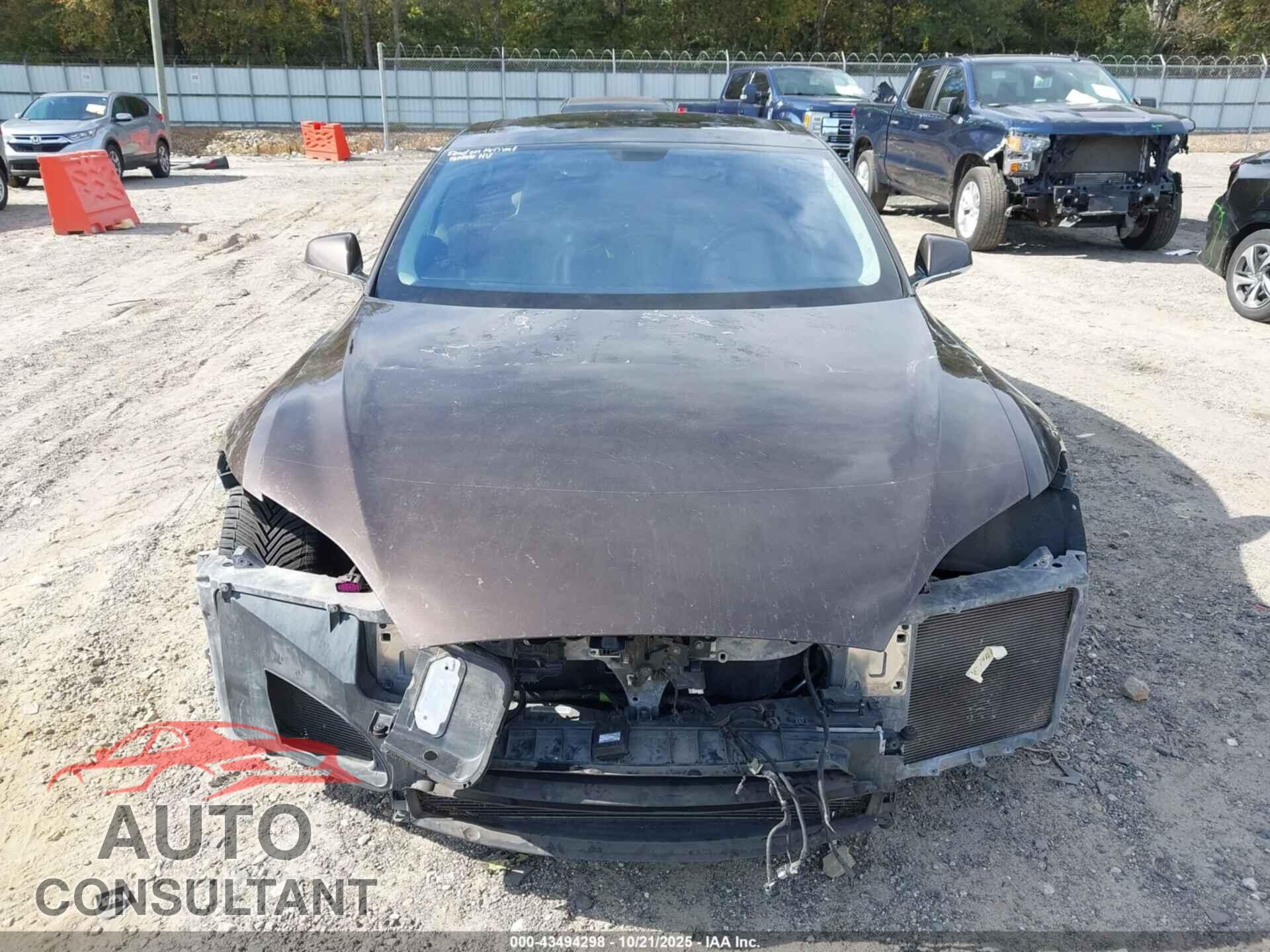 TESLA MODEL S 2013 - 5YJSA1DN0DFP16244