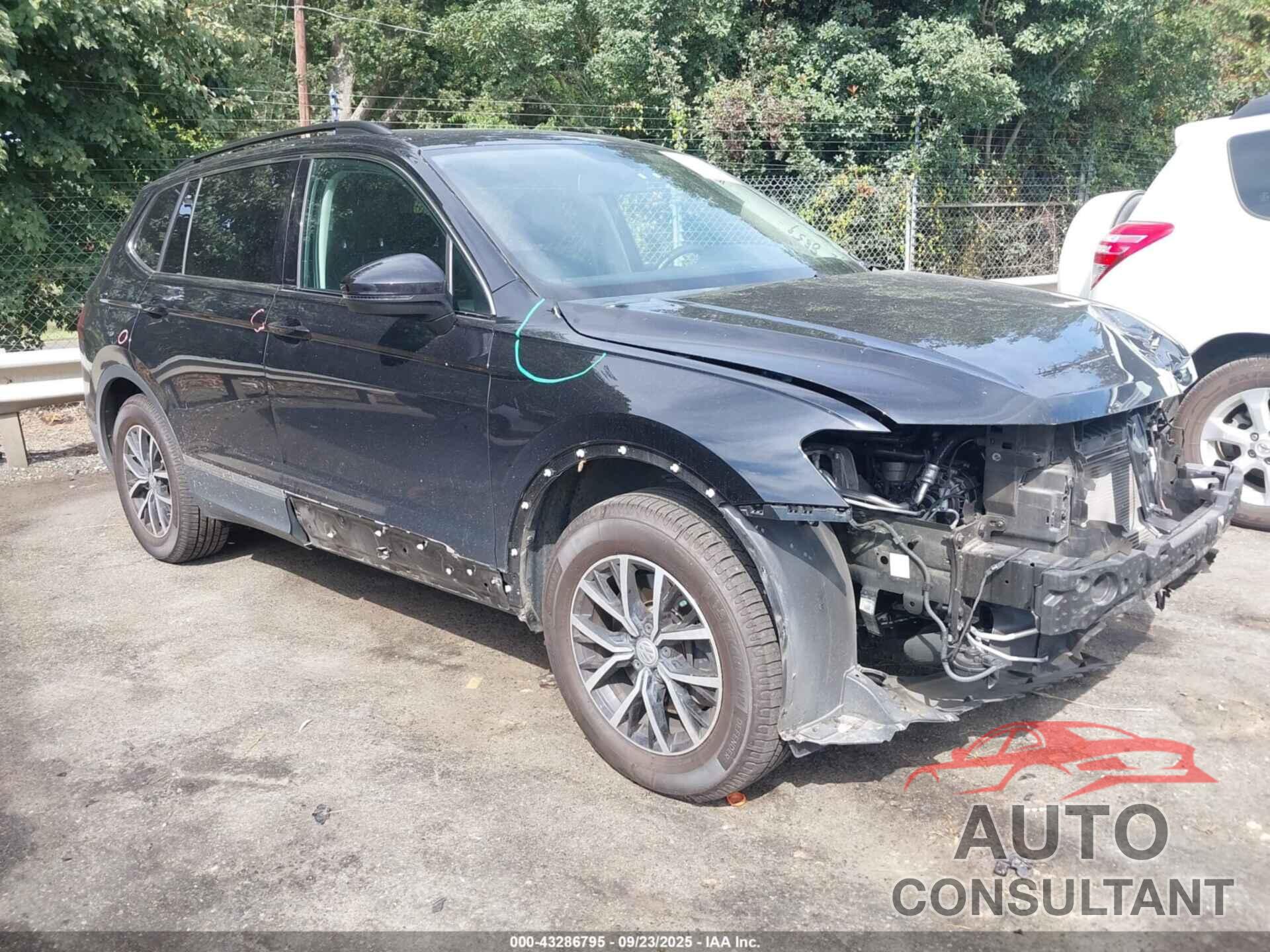 VOLKSWAGEN TIGUAN 2021 - 3VV3B7AX9MM044000