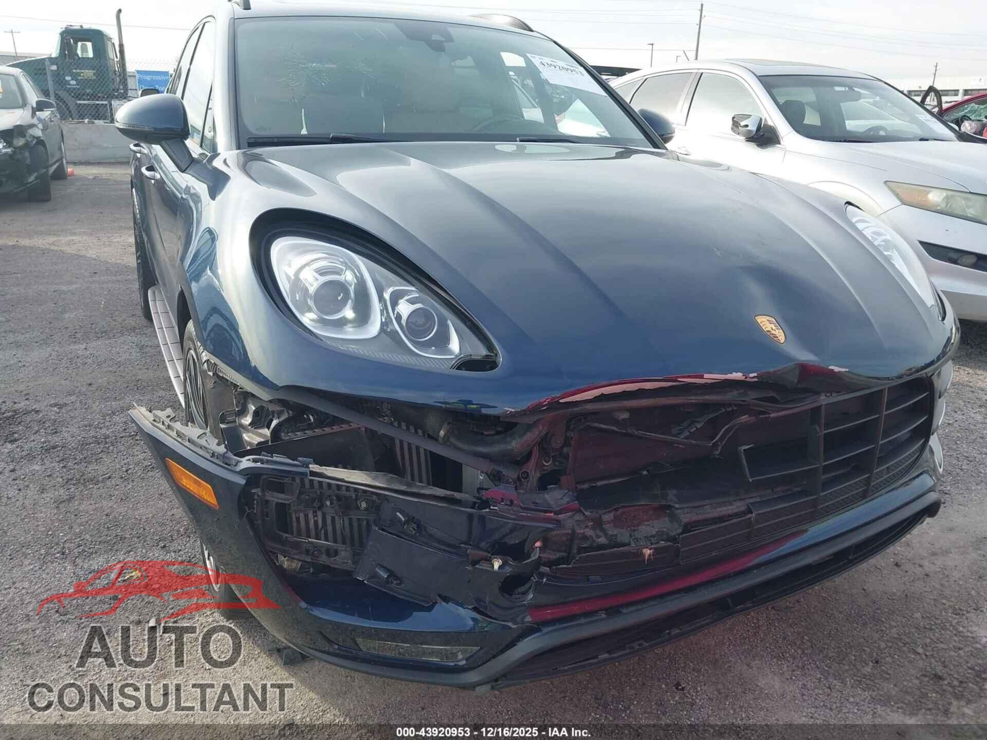 PORSCHE MACAN 2016 - WP1AF2A51GLB93811