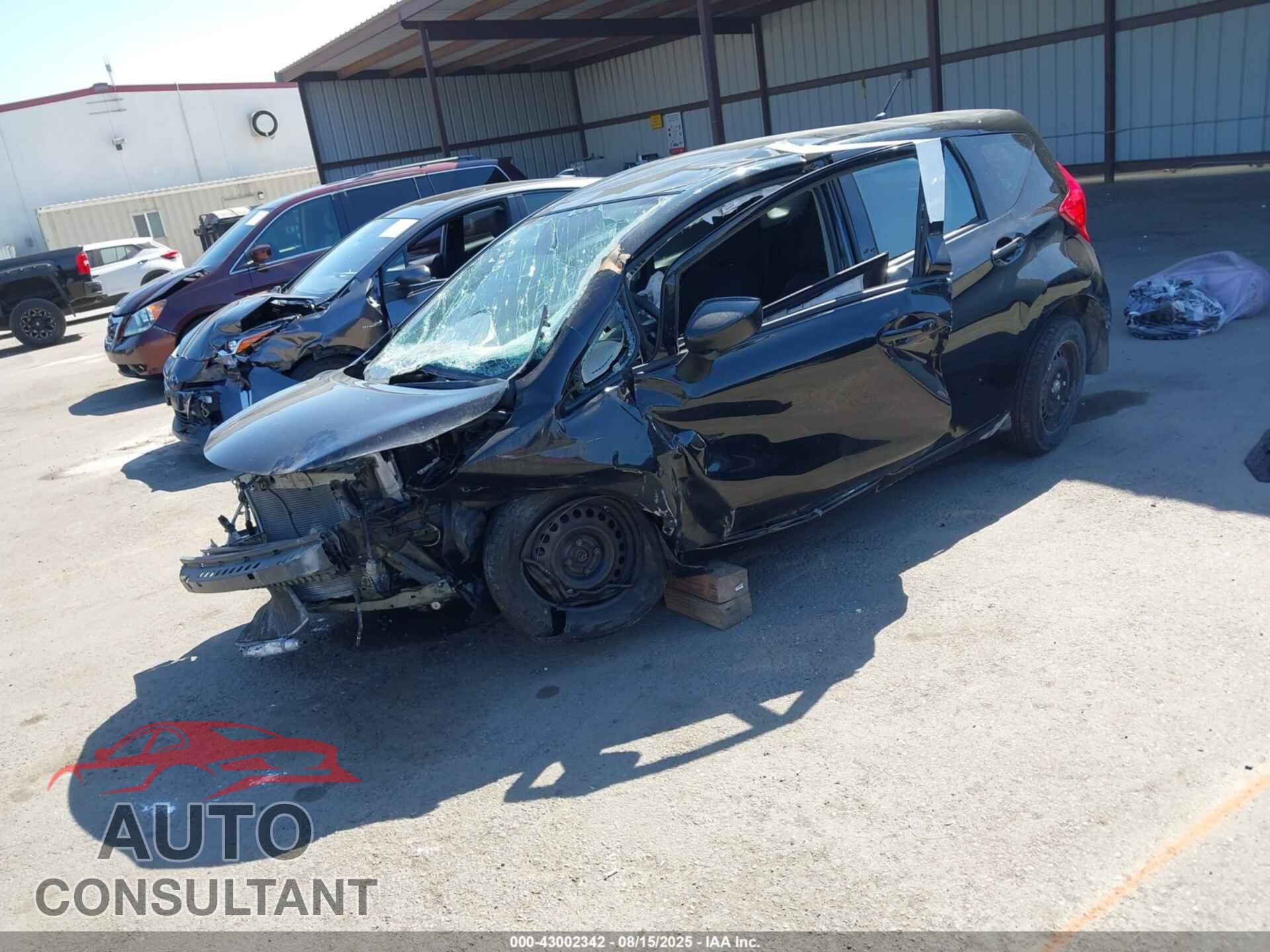 NISSAN VERSA NOTE 2015 - 3N1CE2CP9FL413178