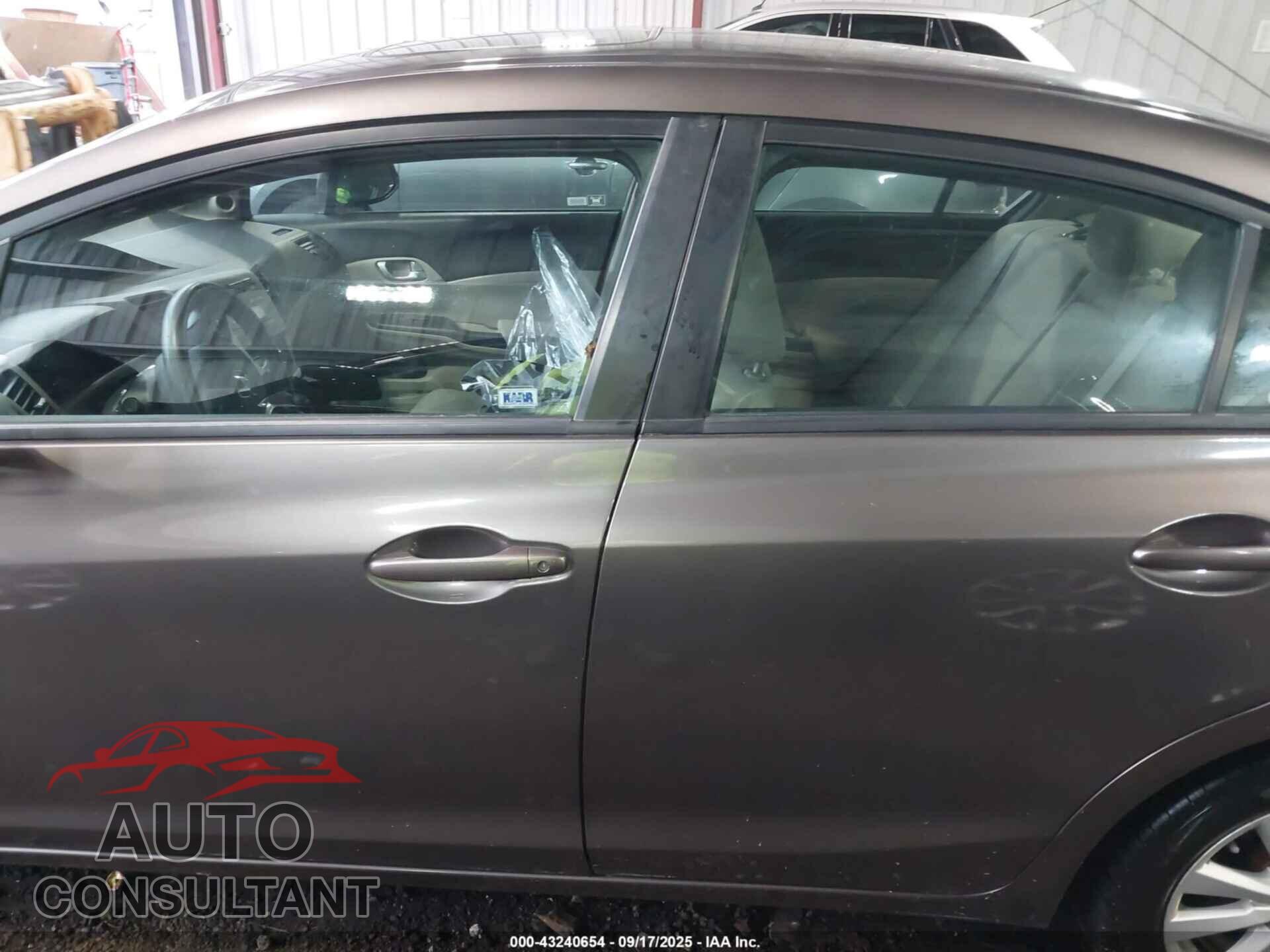HONDA CIVIC 2012 - 2HGFB2F89CH588012
