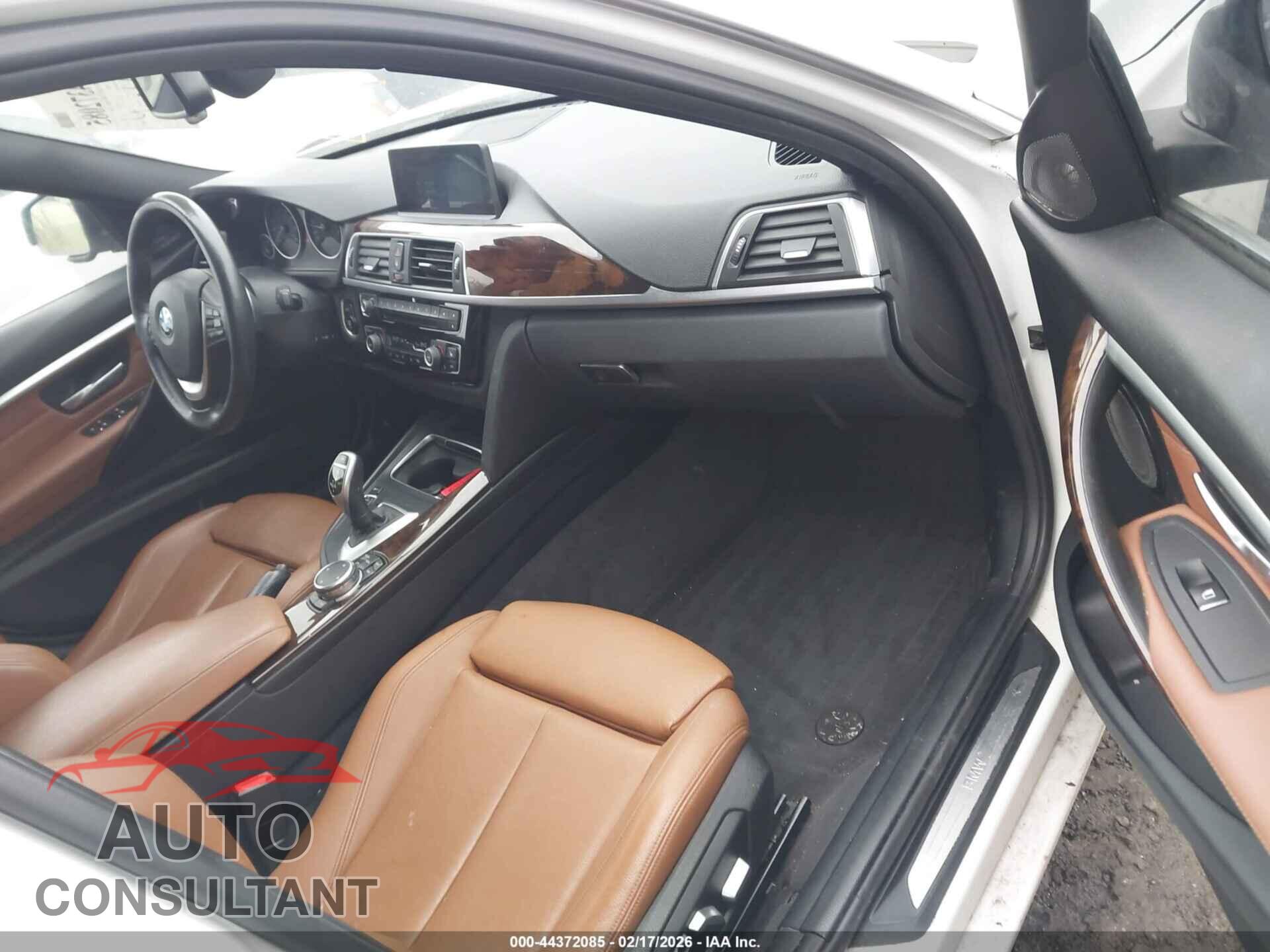 BMW 330I 2017 - WBA8D9C53HK677625