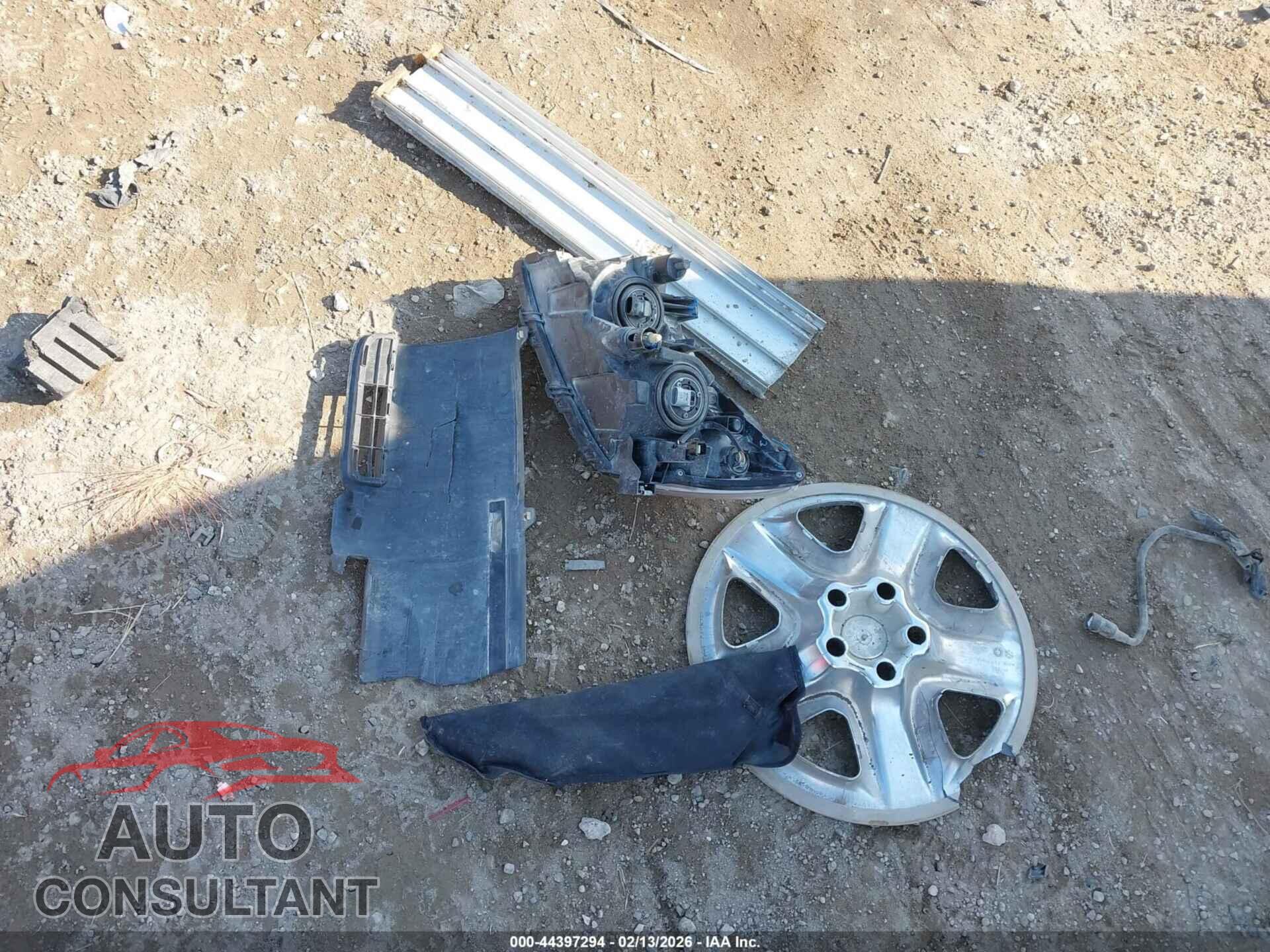 TOYOTA RAV4 2011 - 2T3BF4DV8BW106828