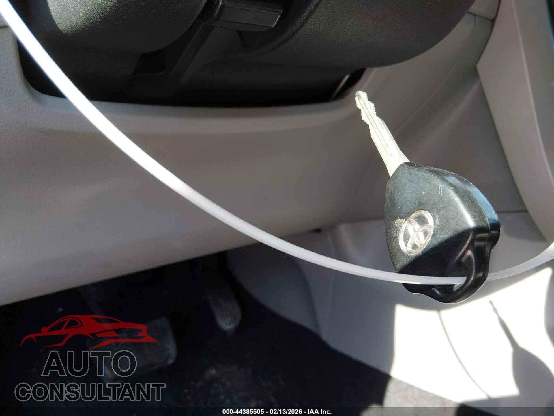 TOYOTA COROLLA 2012 - 2T1BU4EE6CC851755