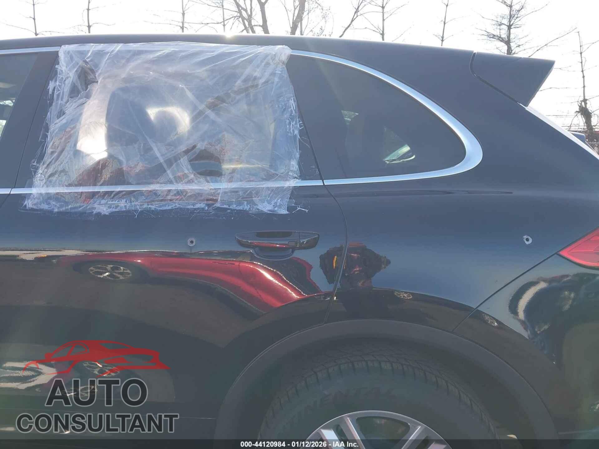 PORSCHE CAYENNE 2016 - WP1AA2A25GLA10088