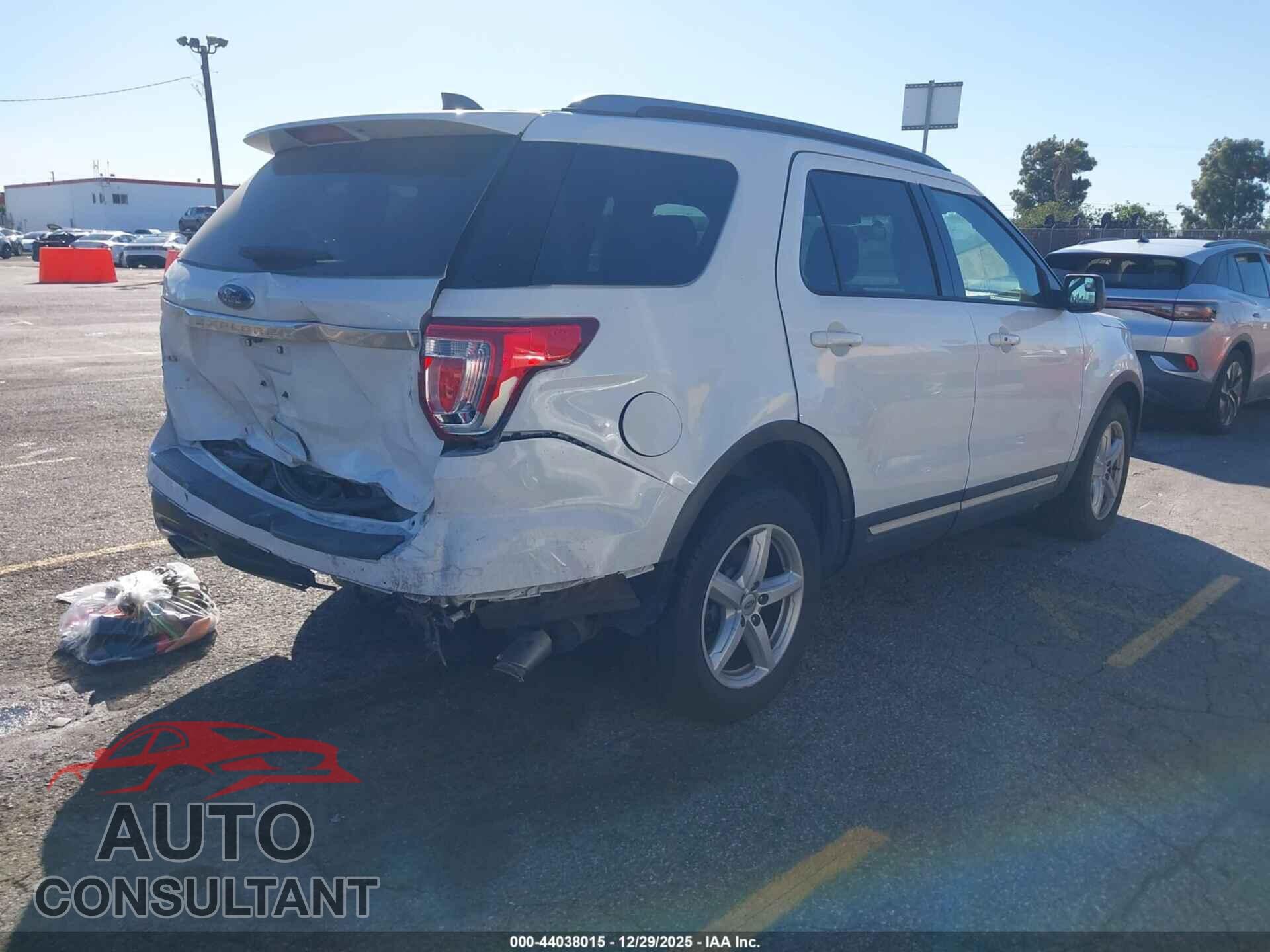 FORD EXPLORER 2018 - 1FM5K7D85JGB44236