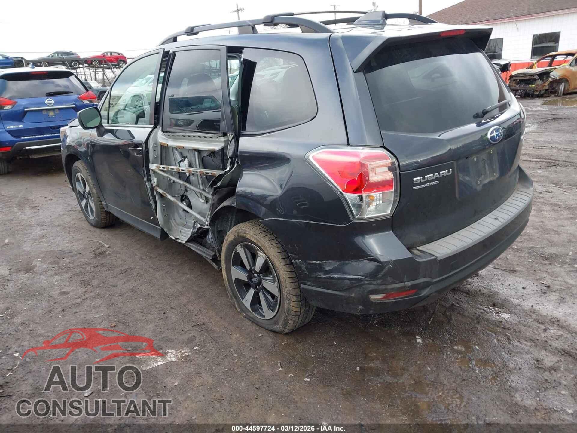 SUBARU FORESTER 2017 - JF2SJAEC0HG567912
