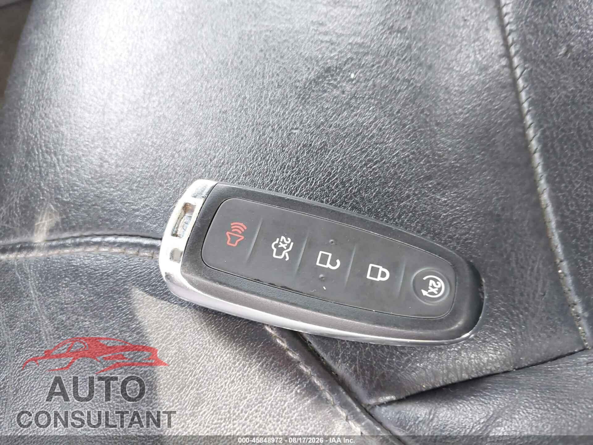 FORD TAURUS 2015 - 1FAHP2E81FG182676