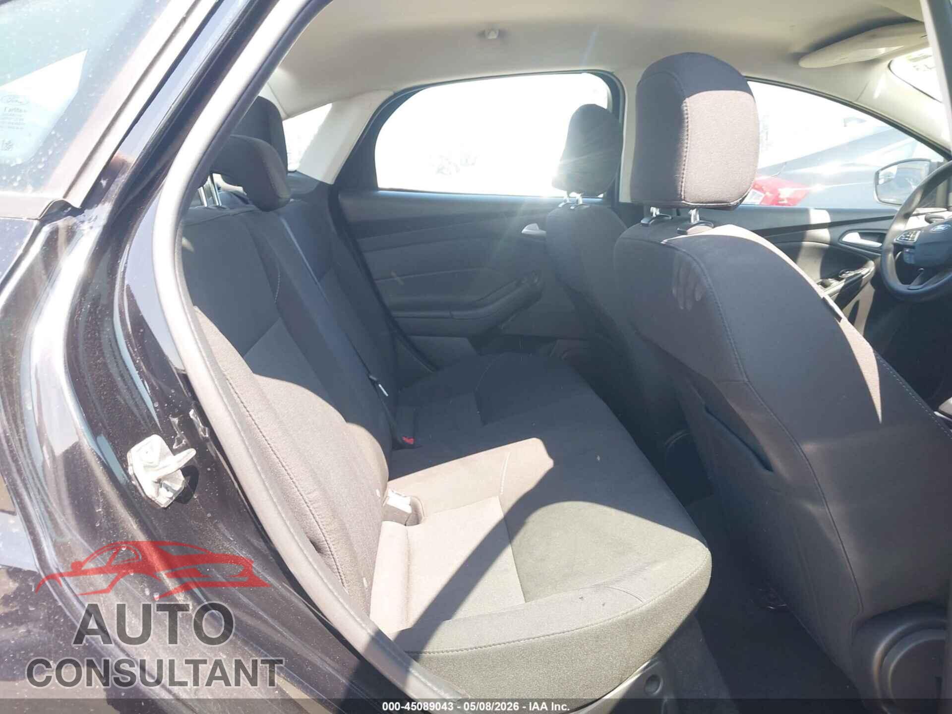 FORD FOCUS 2017 - 1FADP3F21HL329149