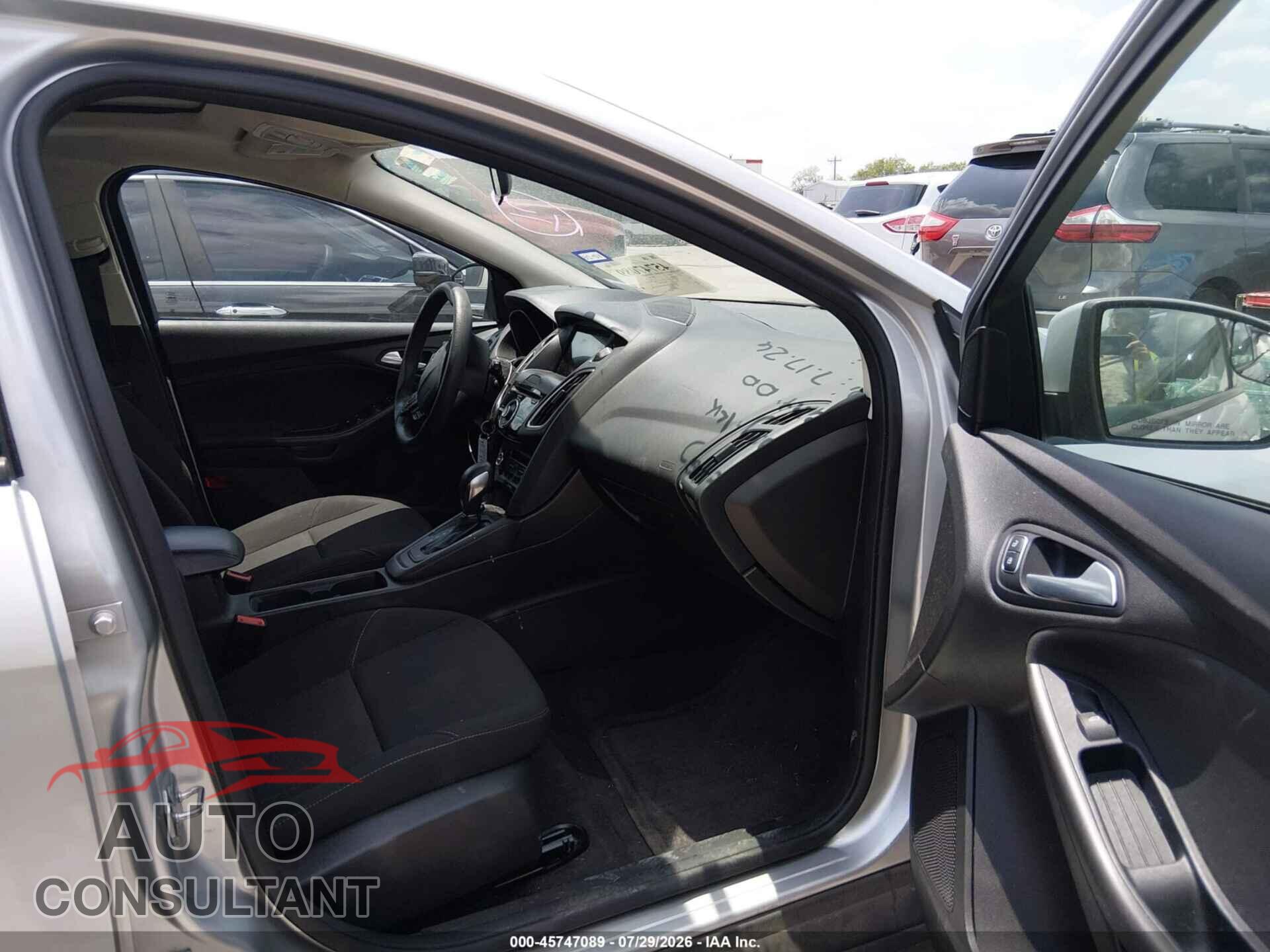 FORD FOCUS 2017 - 1FADP3M29HL232011