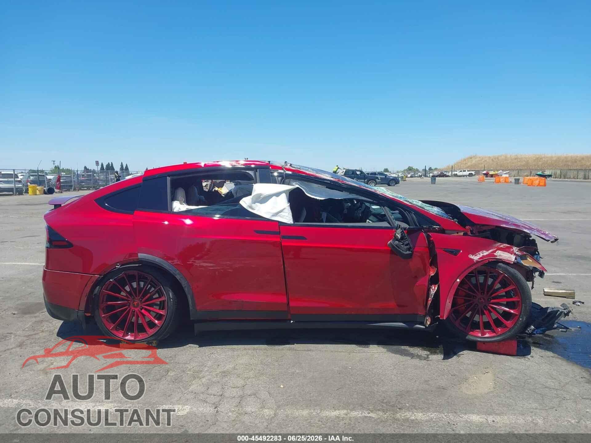 TESLA MODEL X 2024 - 7SAXCBE67RF440331