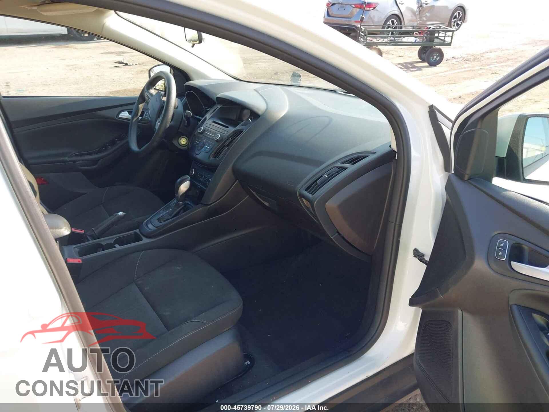 FORD FOCUS 2017 - 1FADP3F20HL343429