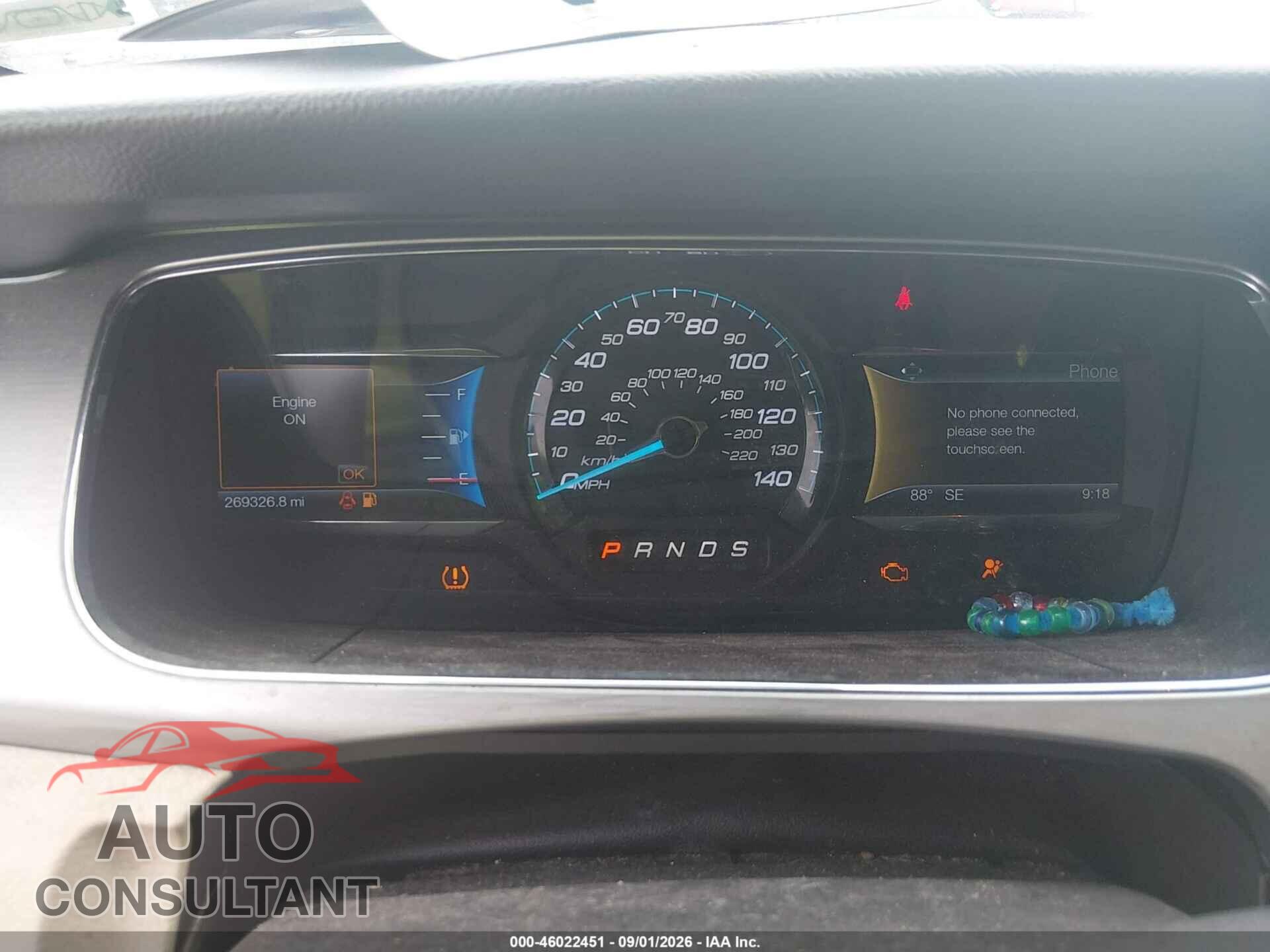 FORD TAURUS 2018 - 1FAHP2E86JG101082