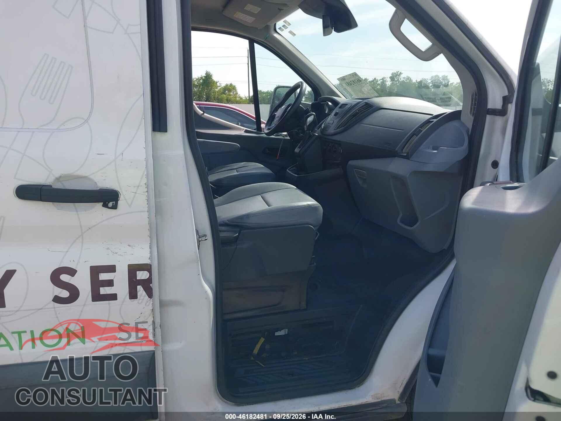 FORD TRANSIT-150 2017 - 1FTYE2YM6HKA55446