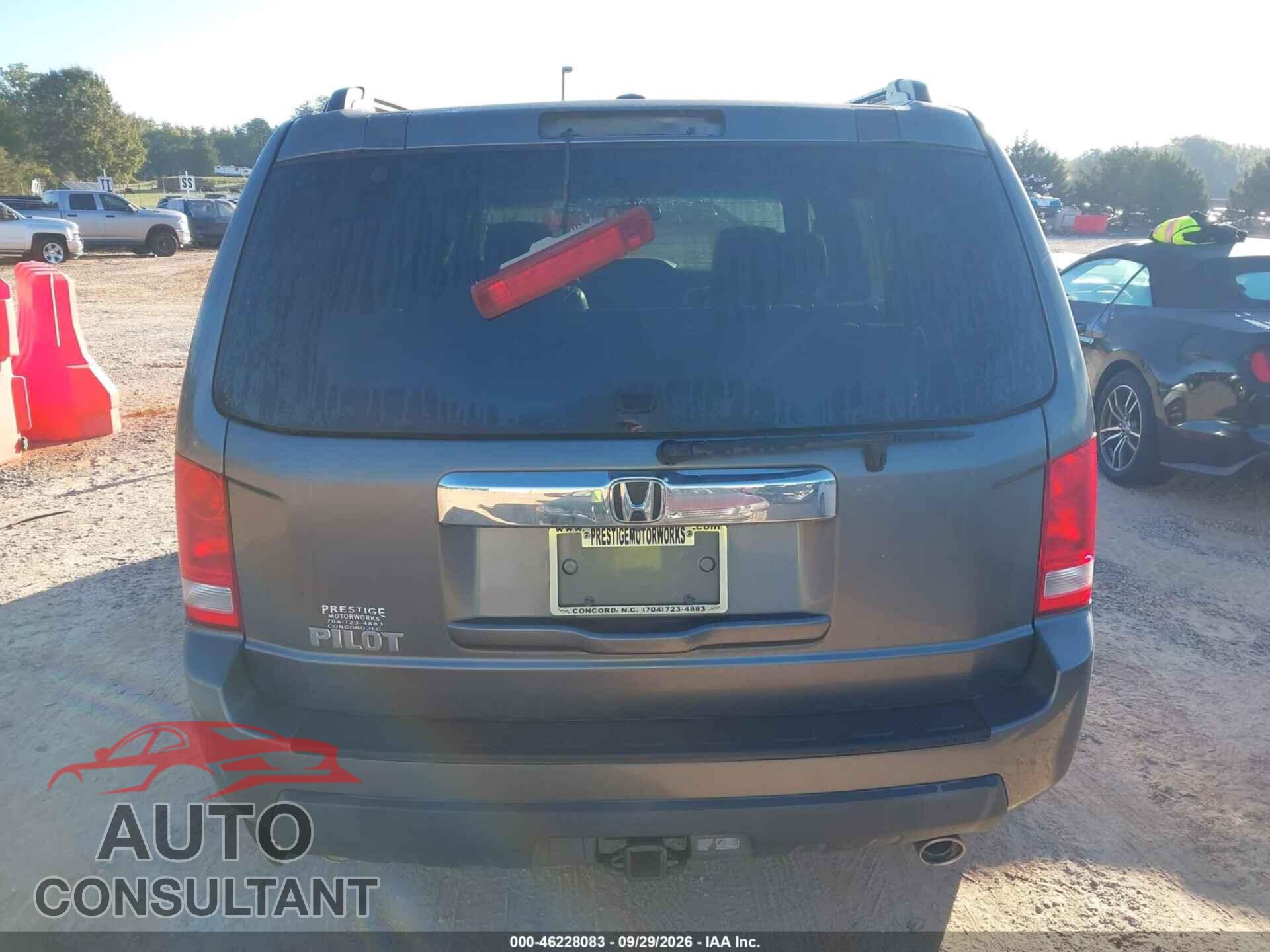 HONDA PILOT 2011 - 5FNYF3H75BB001315