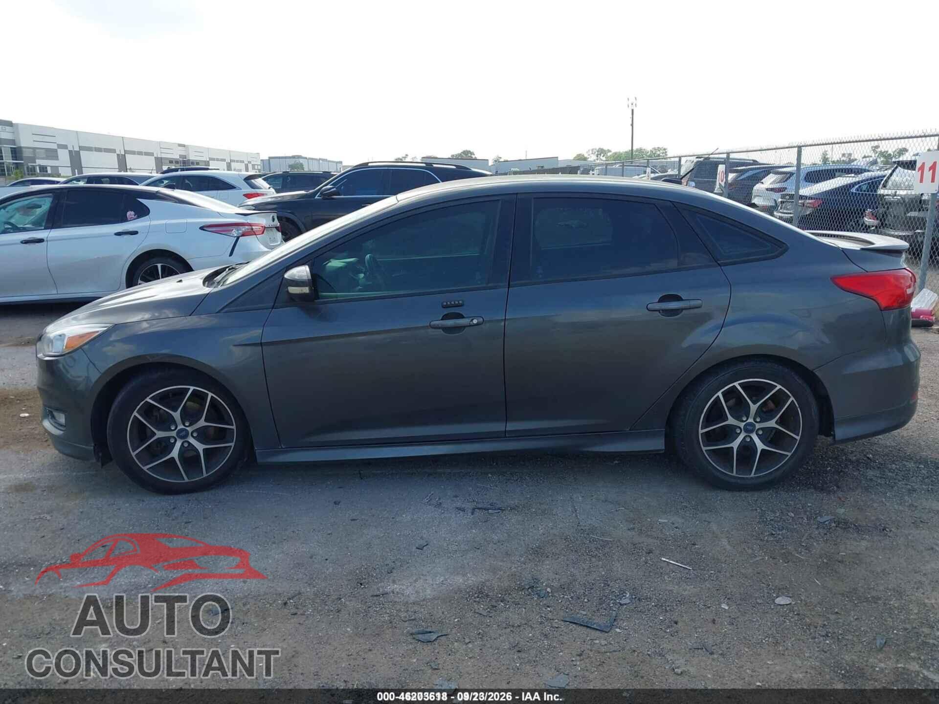 FORD FOCUS 2016 - 1FADP3F28GL202736