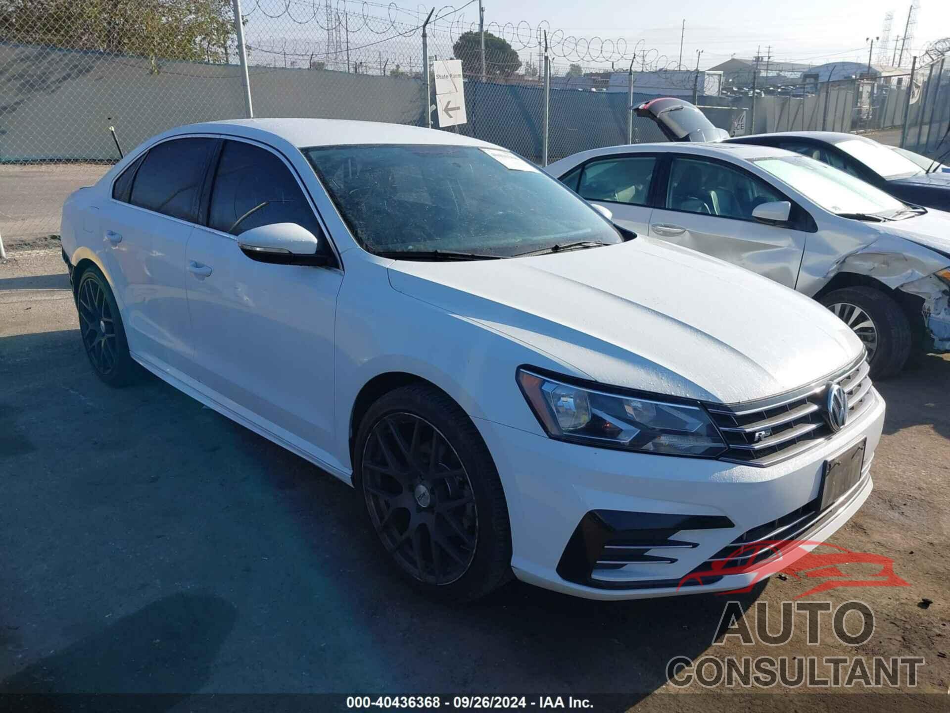 VOLKSWAGEN PASSAT 2016 - 1VWAT7A34GC053139