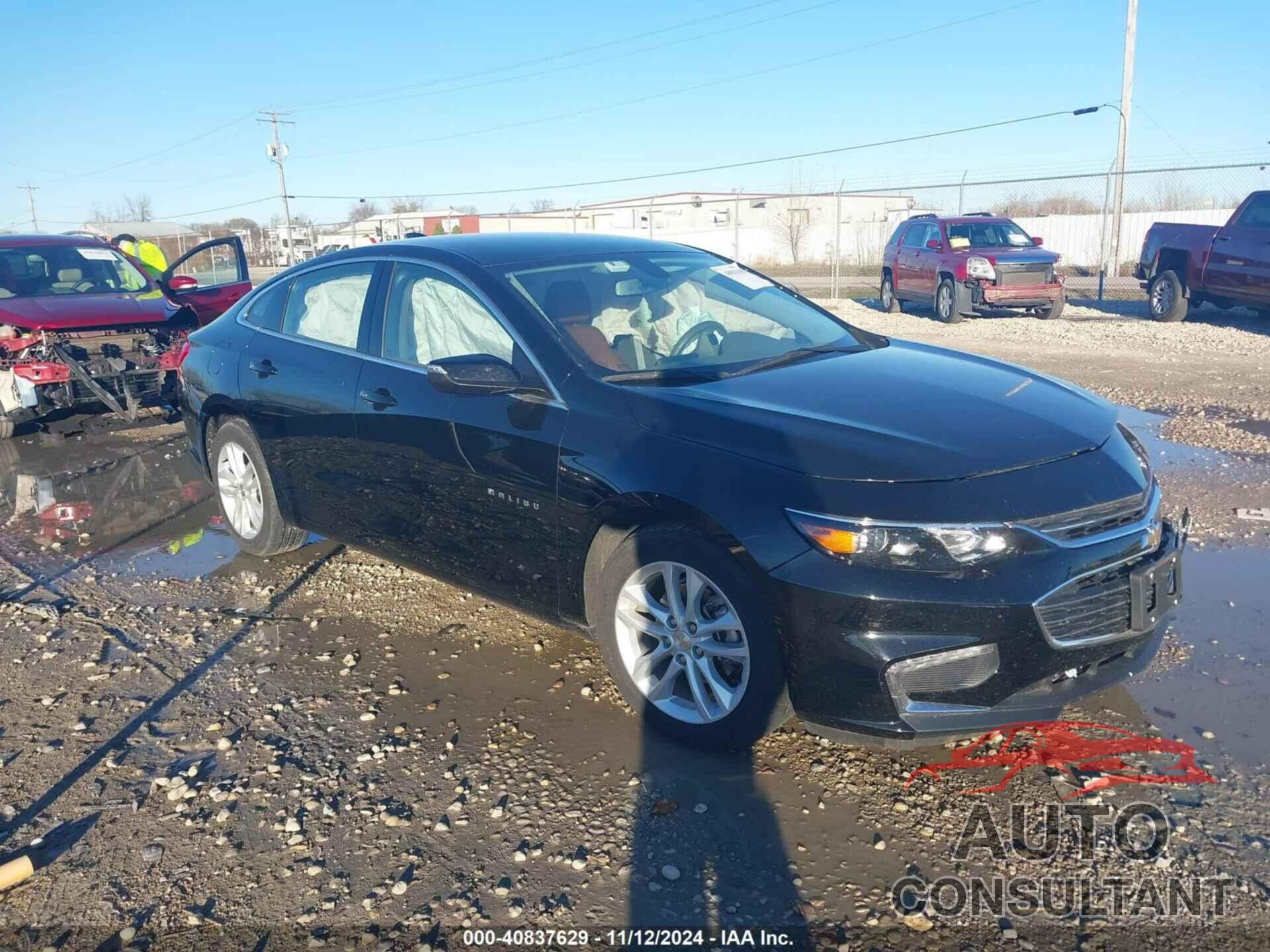CHEVROLET MALIBU 2018 - 1G1ZD5ST3JF258102