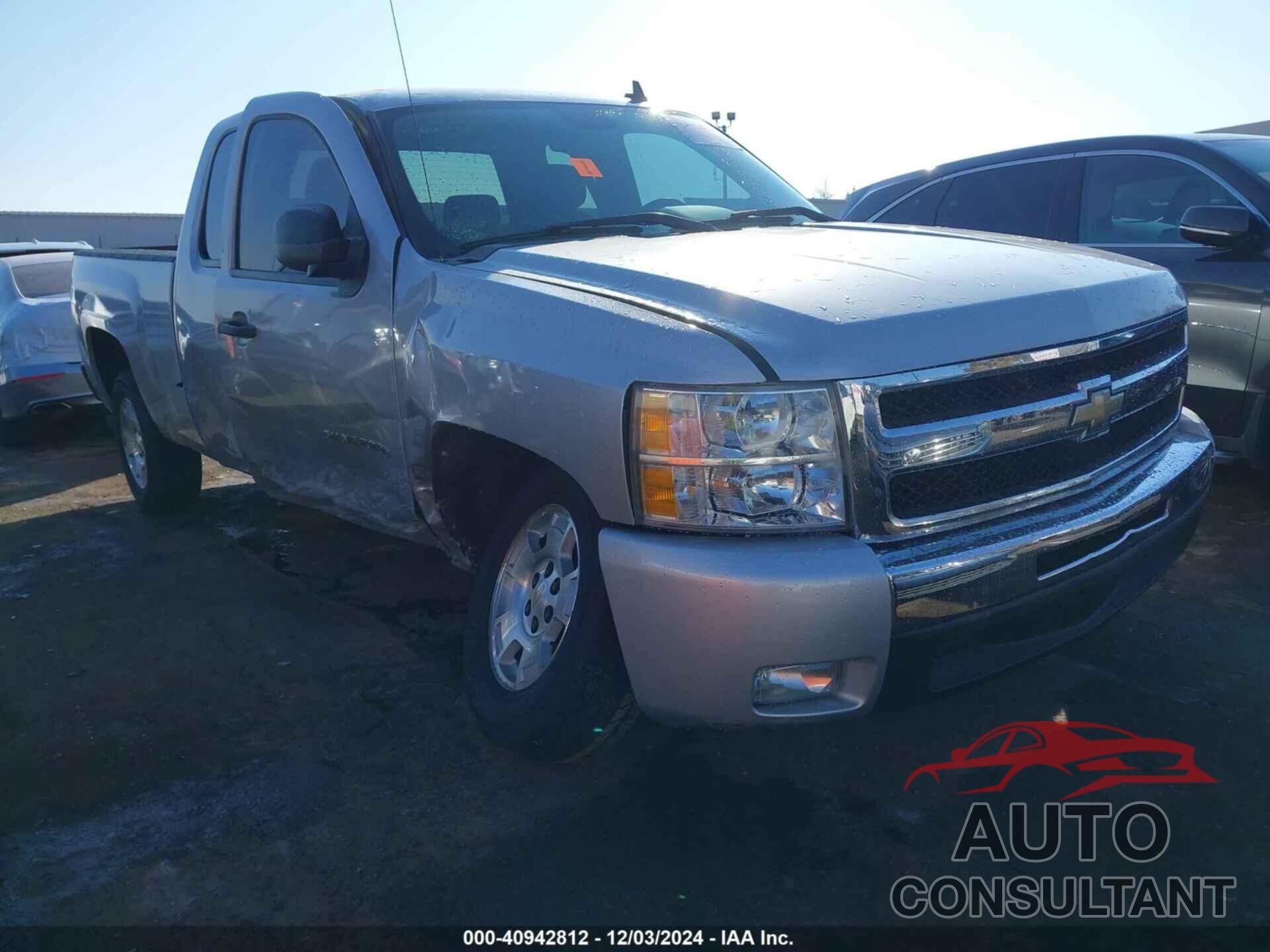 CHEVROLET SILVERADO 1500 2011 - 1GCRCSE06BZ207347