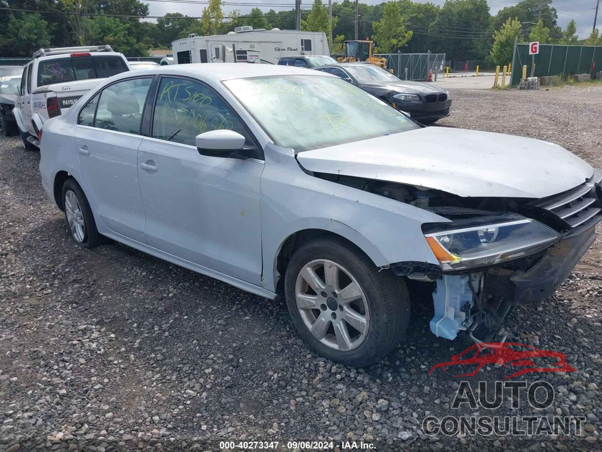 VOLKSWAGEN JETTA 2017 - 3VW2B7AJ6HM320772