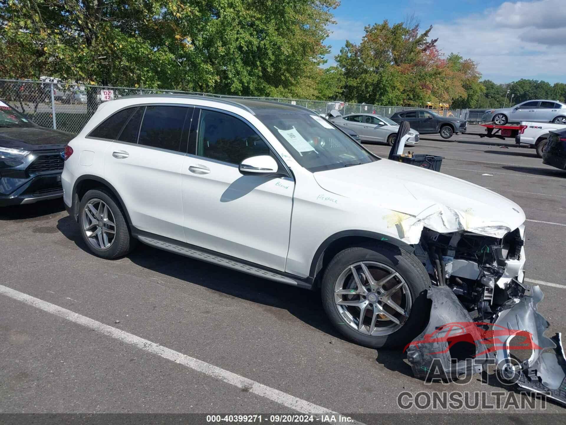 MERCEDES-BENZ GLC 300 2017 - WDC0G4KB1HF122418