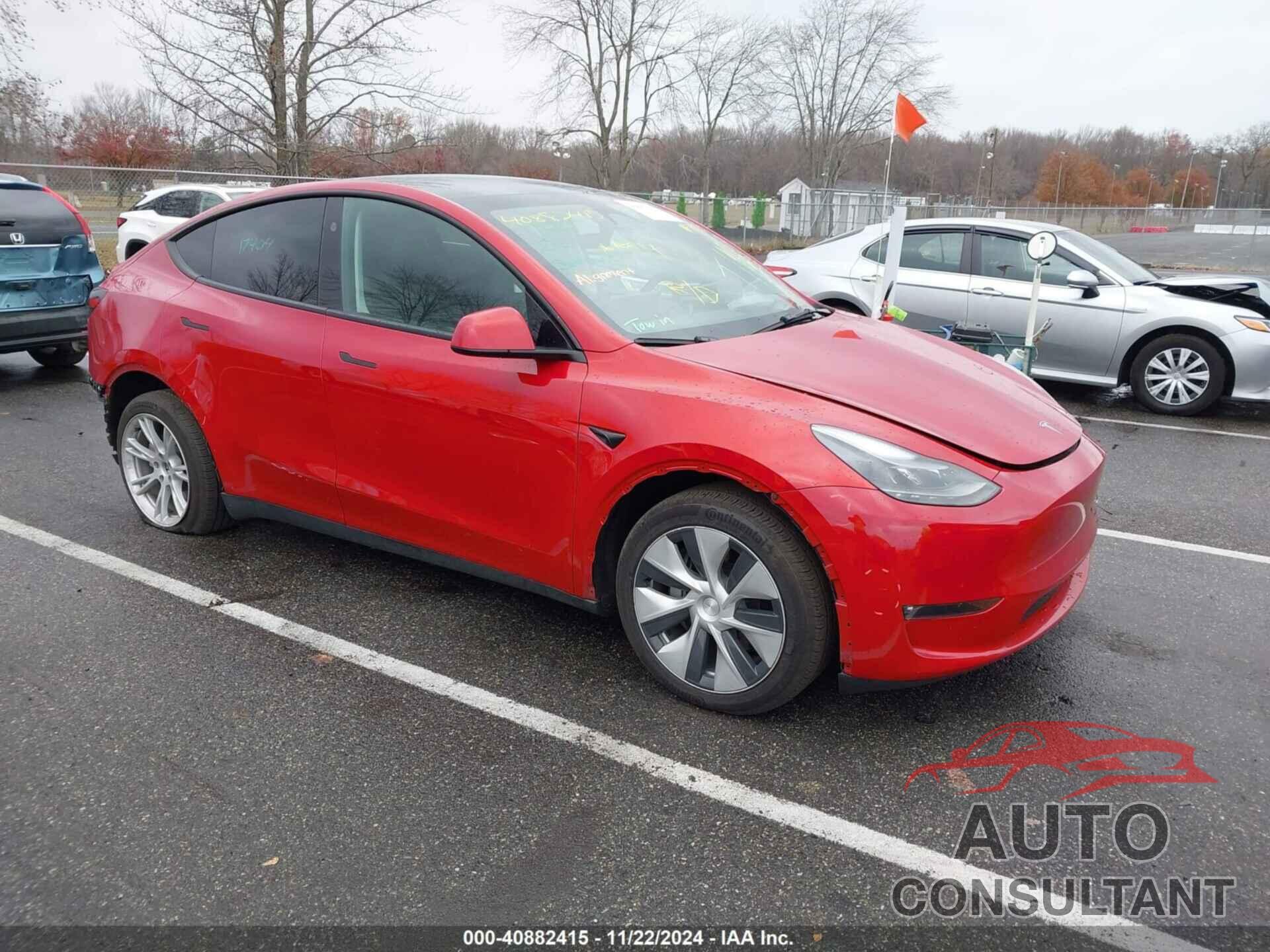 TESLA MODEL Y 2023 - 7SAYGAEE2PF840756