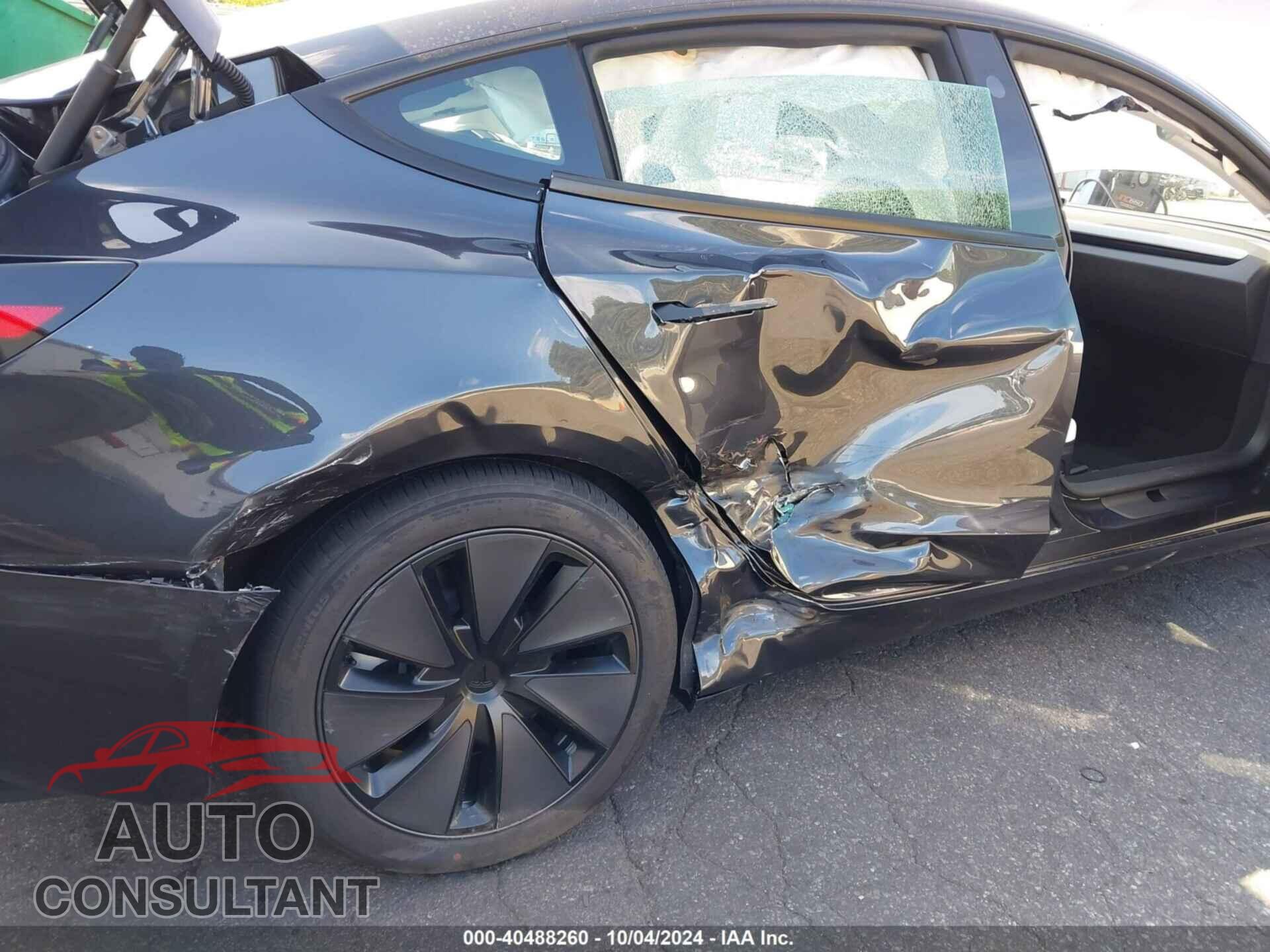 TESLA MODEL 3 2024 - 5YJ3E1EAXRF821093