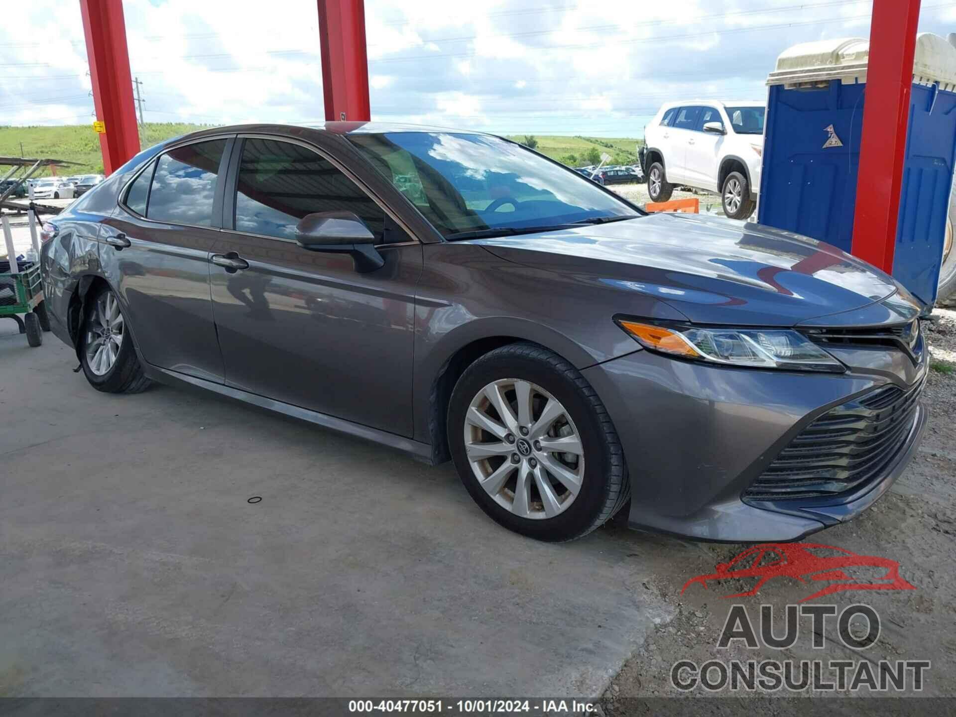 TOYOTA CAMRY 2018 - 4T1B11HK7JU005591