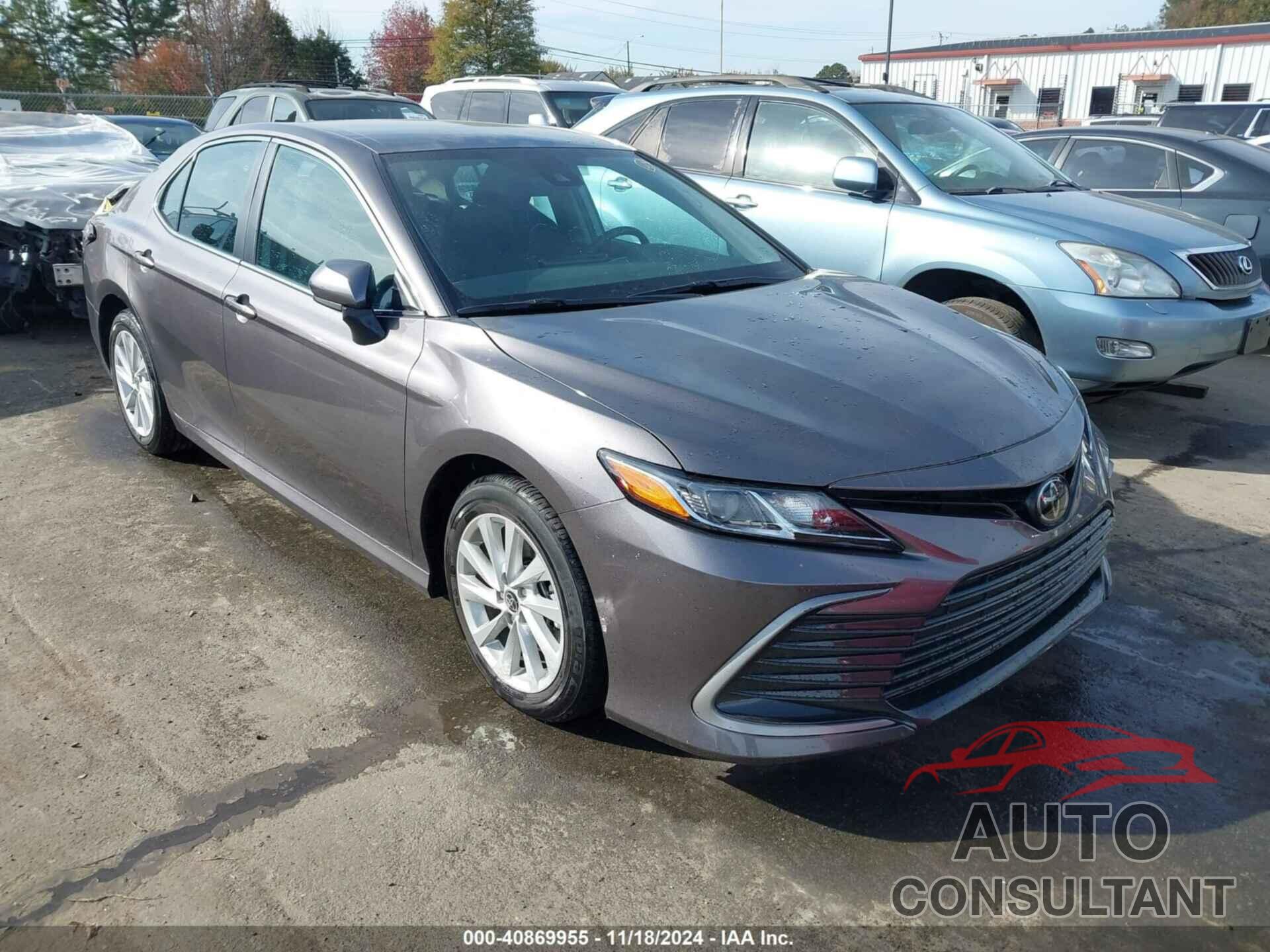 TOYOTA CAMRY 2022 - 4T1C11AK3NU708951