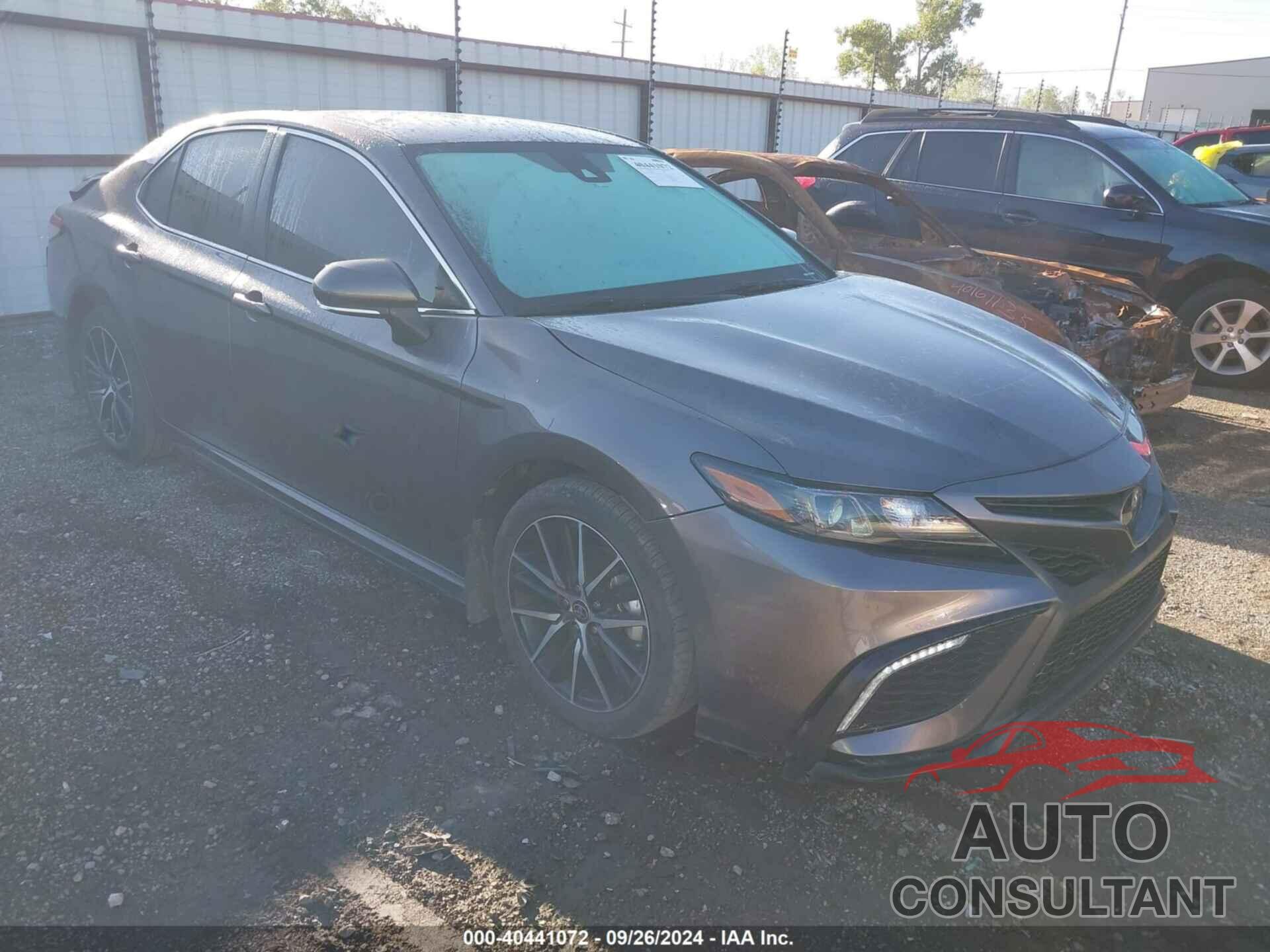 TOYOTA CAMRY 2023 - 4T1G11AK2PU800203