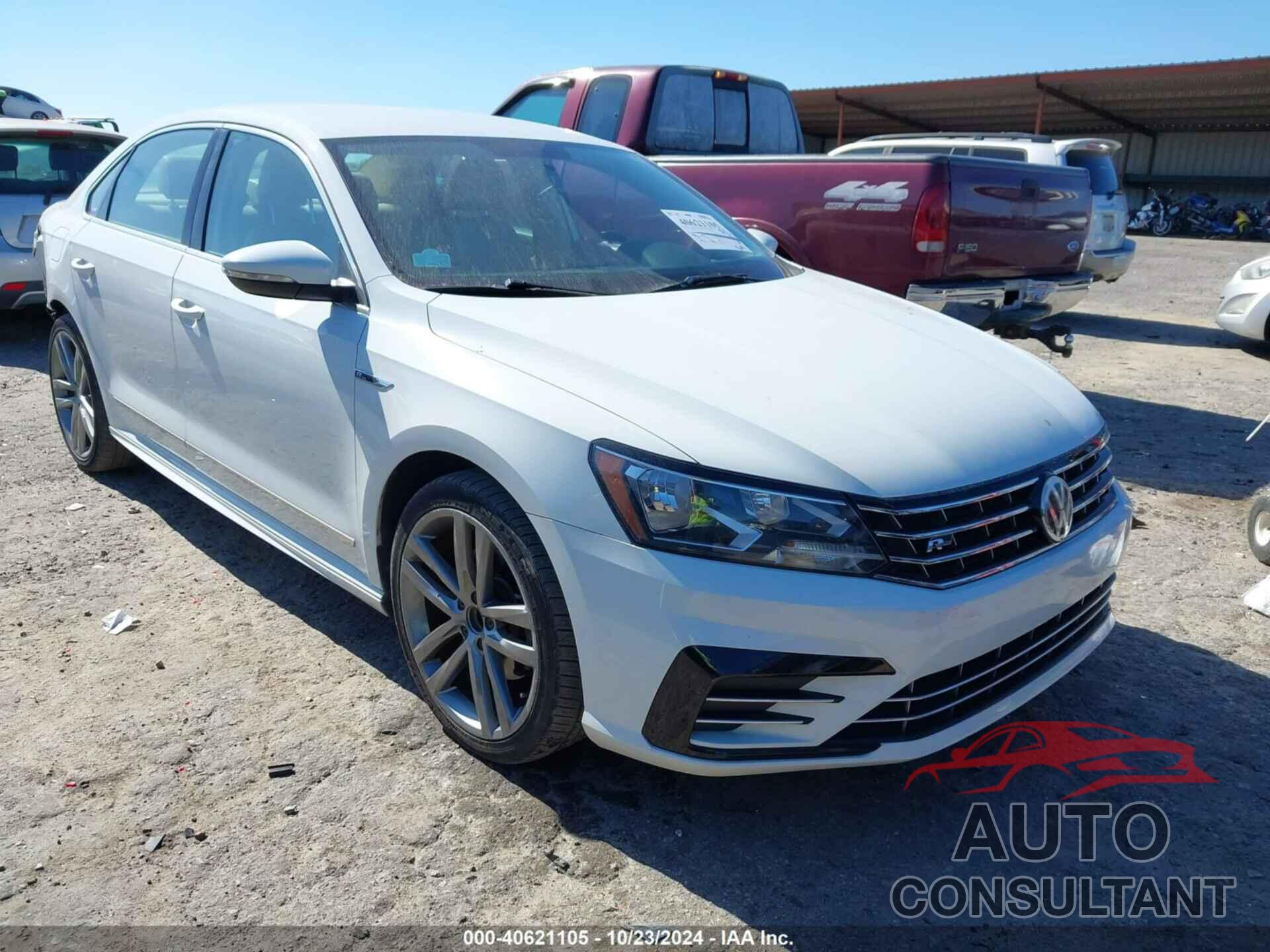 VOLKSWAGEN PASSAT 2017 - 1VWDT7A30HC005488