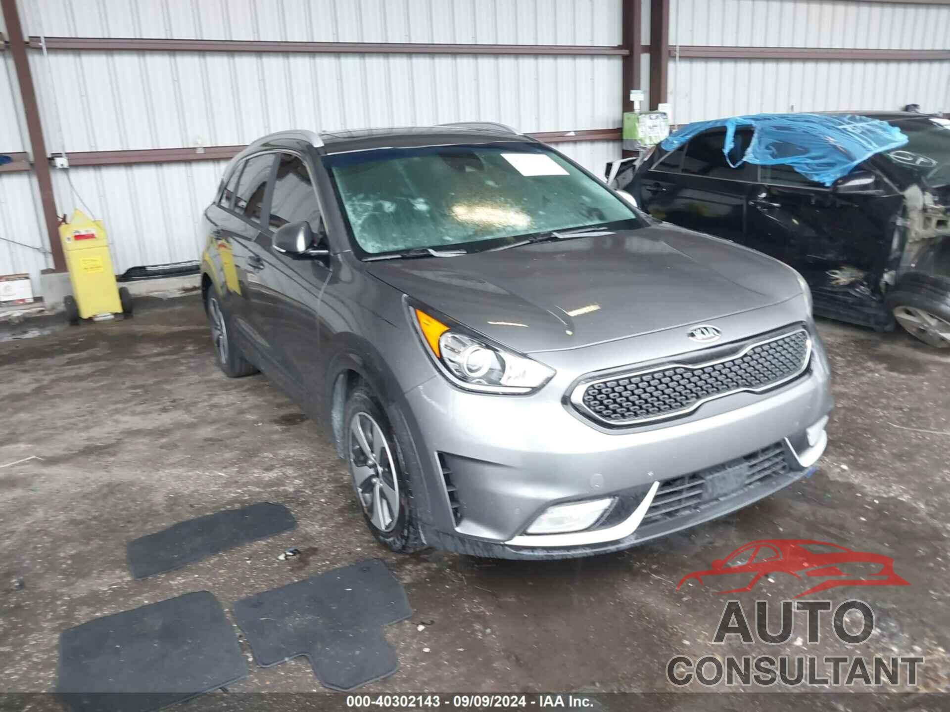 KIA NIRO 2018 - KNDCE3LC8J5108067