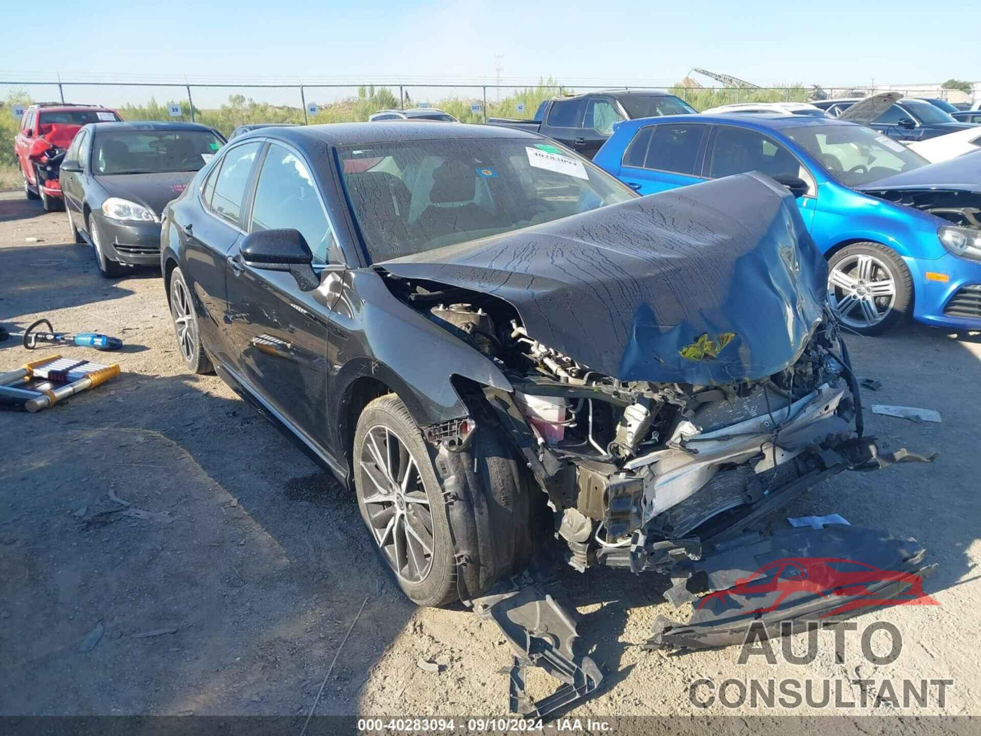 TOYOTA CAMRY 2021 - 4T1G11AK2MU576085