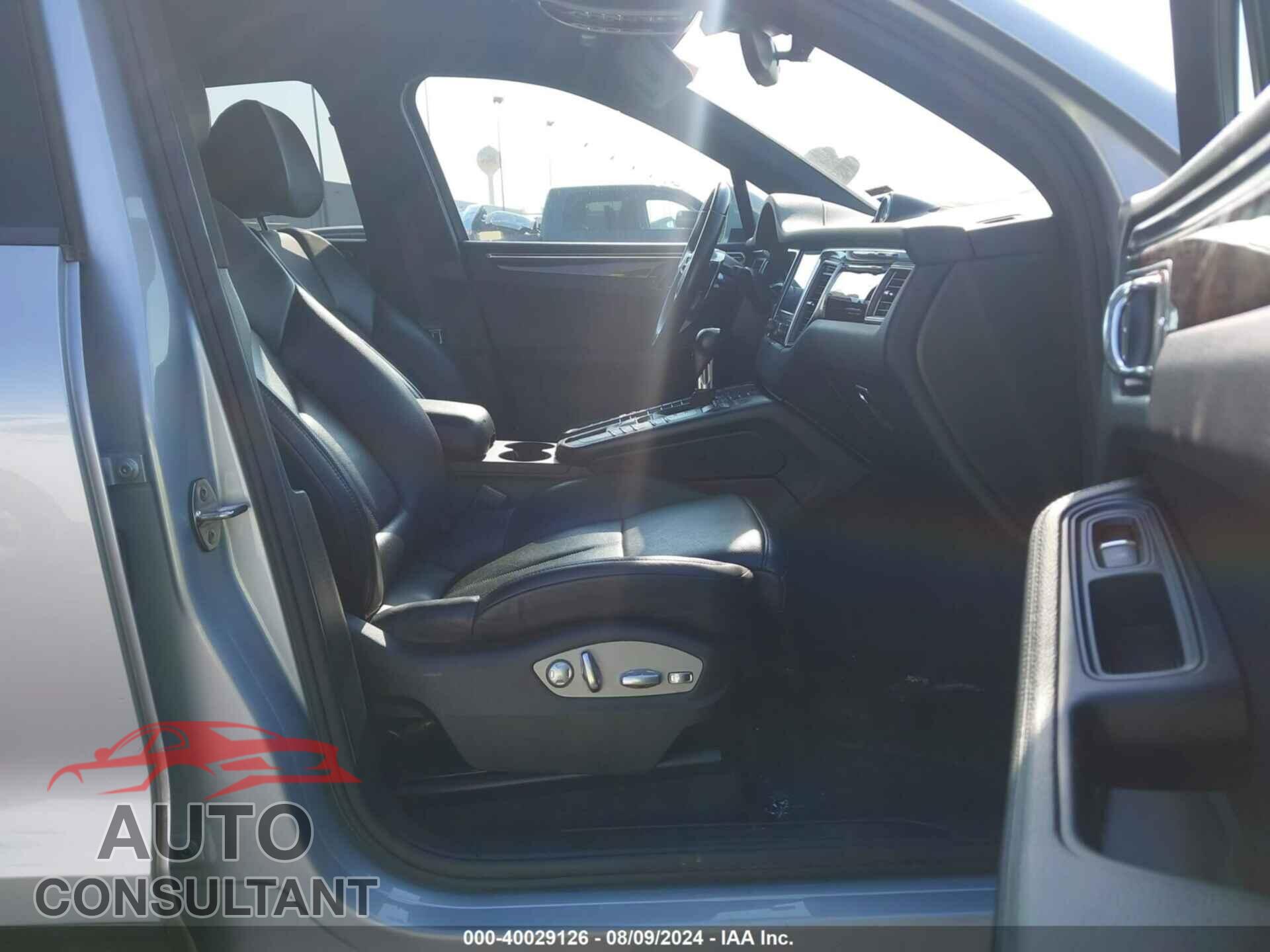 PORSCHE MACAN 2017 - WP1AA2A55HLB82780